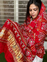 Bandhani Dupatta with Gotapatti Handwork with Zari Pallu in Pure Silk - Masakalee