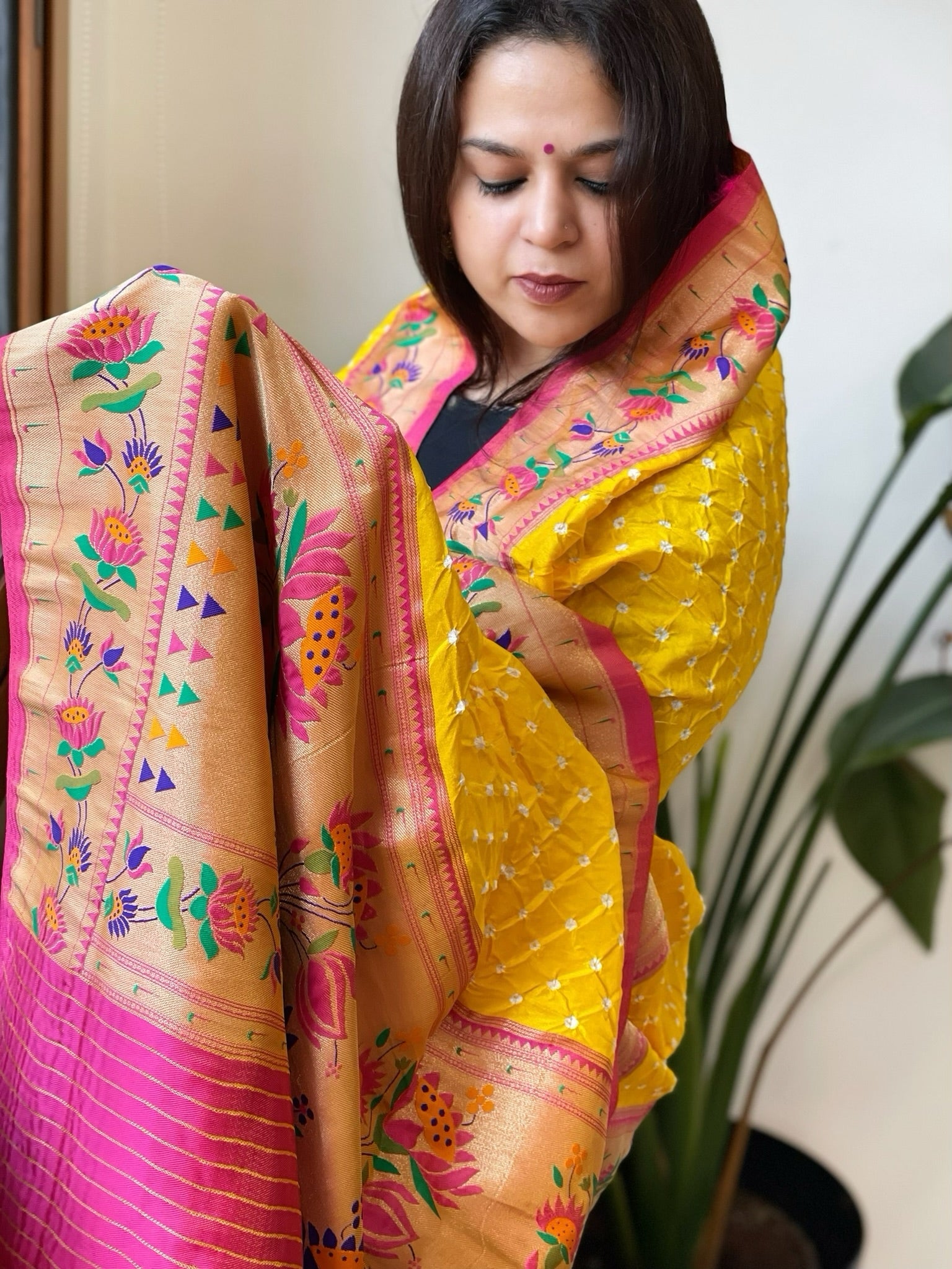 Bandhani with Woven Paithani Dupatta in Fine Blended Silk - Masakalee
