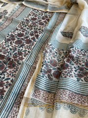 Beige Handblock Printed Suit Set in Mul Cotton - Masakalee