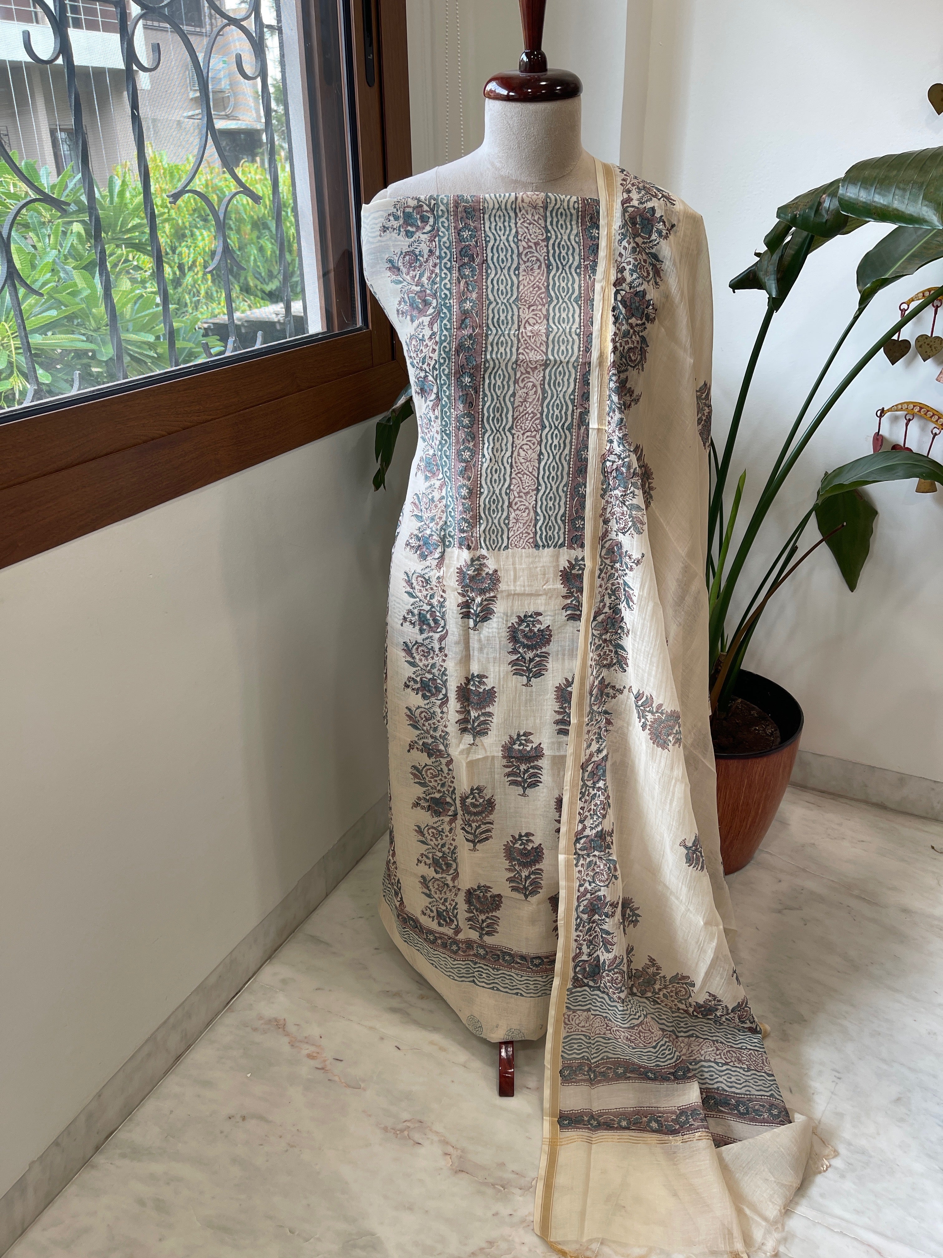 Beige Handblock Printed Suit Set in Mul Cotton - Masakalee