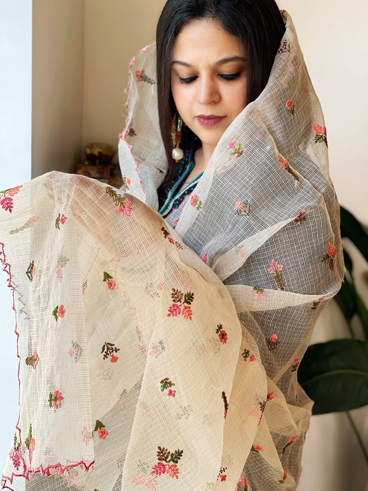 Beige Kota Cotton with Peach Thread Embroidered Butas - Masakalee