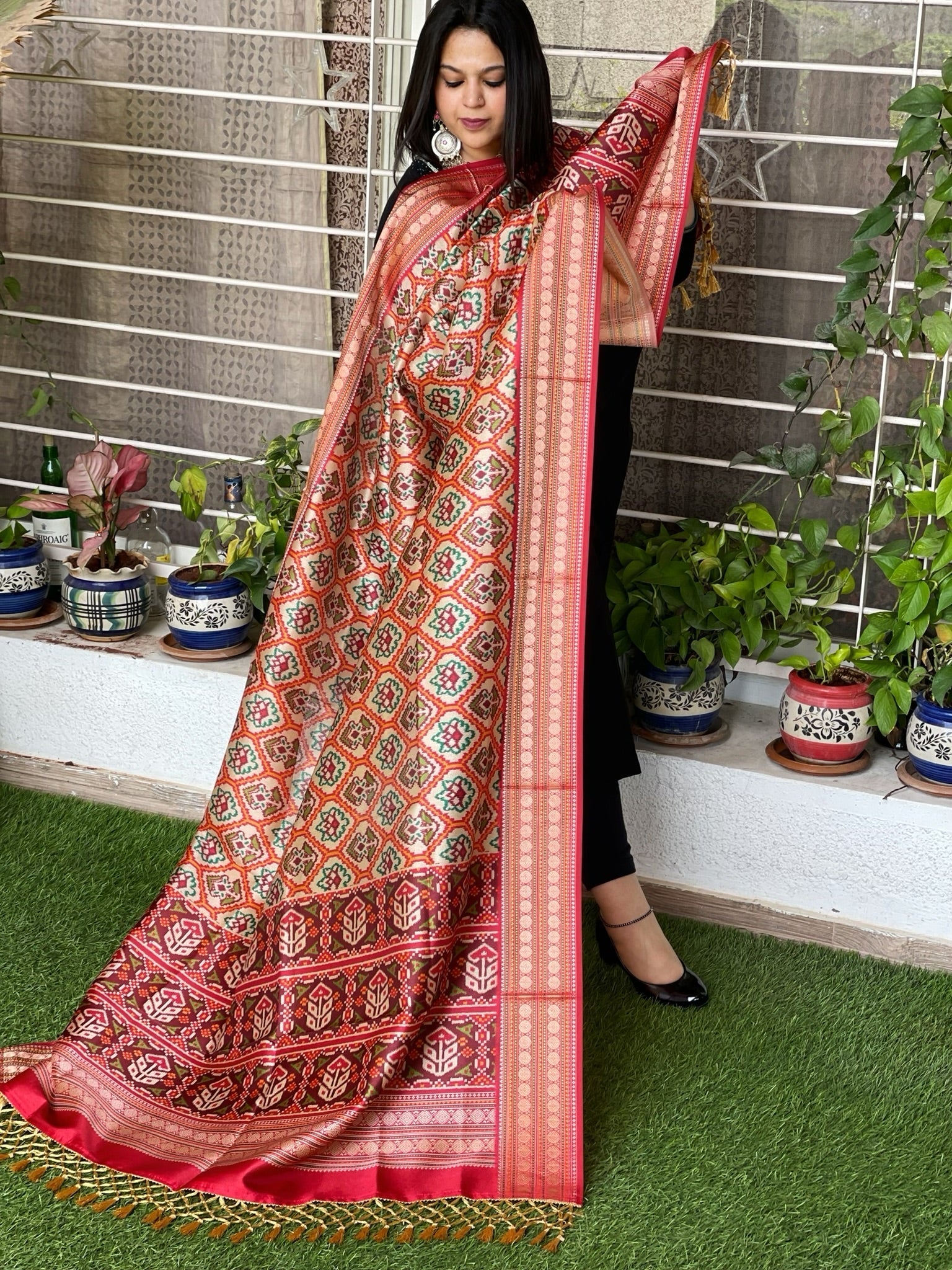 Beige Printed Patola Dupatta in Fine Art Silk - Masakalee