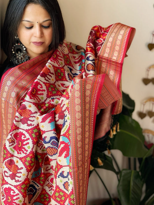 Beige Printed Patola Dupatta in Fine Art Silk - Masakalee