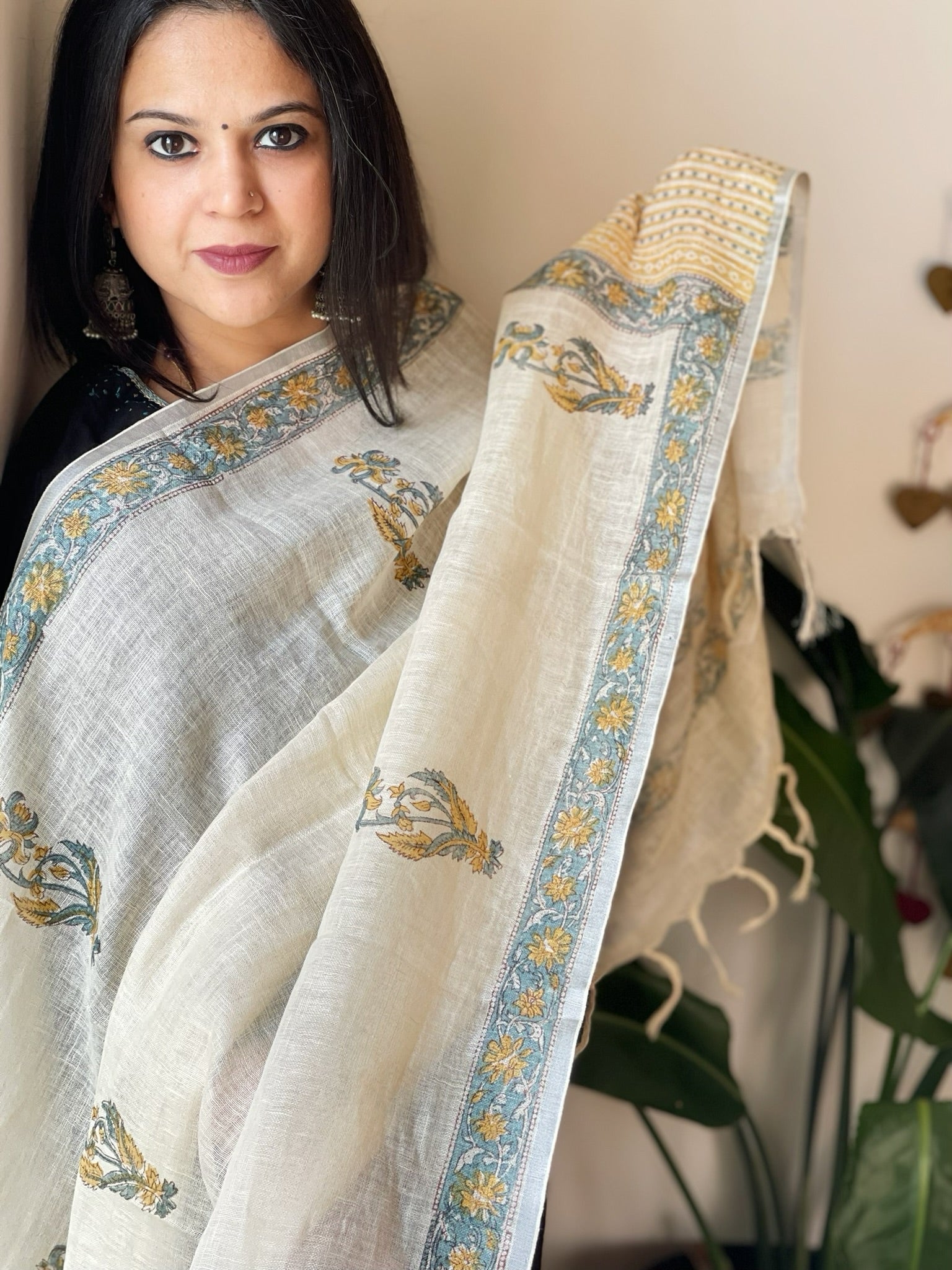 Beige Pure Linen Handblock Printed Dupatta - Masakalee