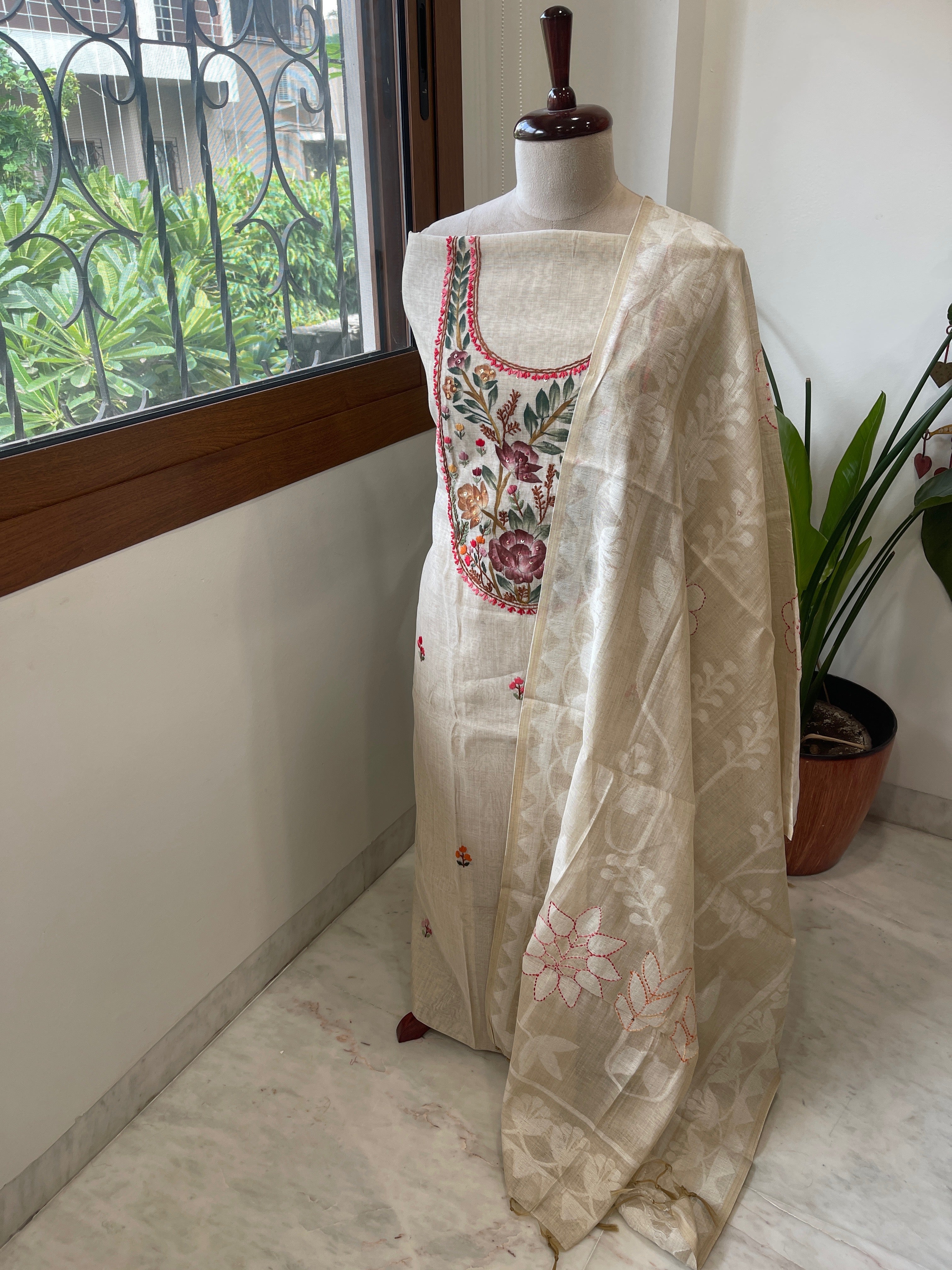 Beige Suit Set with Handpainting and Kantha Stitch Hand Embroidery in Chanderi - Masakalee