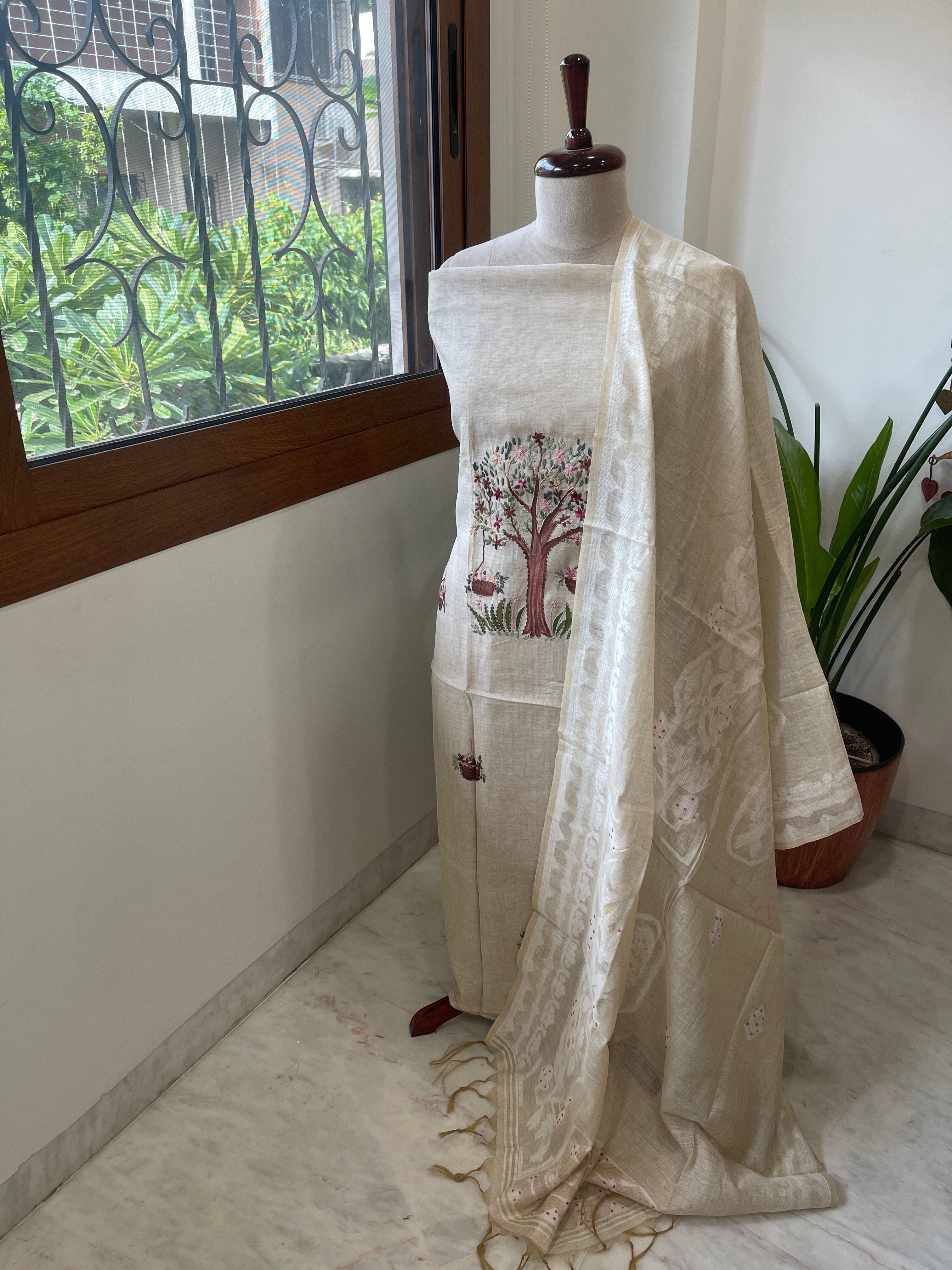 Beige Suit Set with Handpainting and Kantha Stitch Hand Embroidery in Chanderi - Masakalee