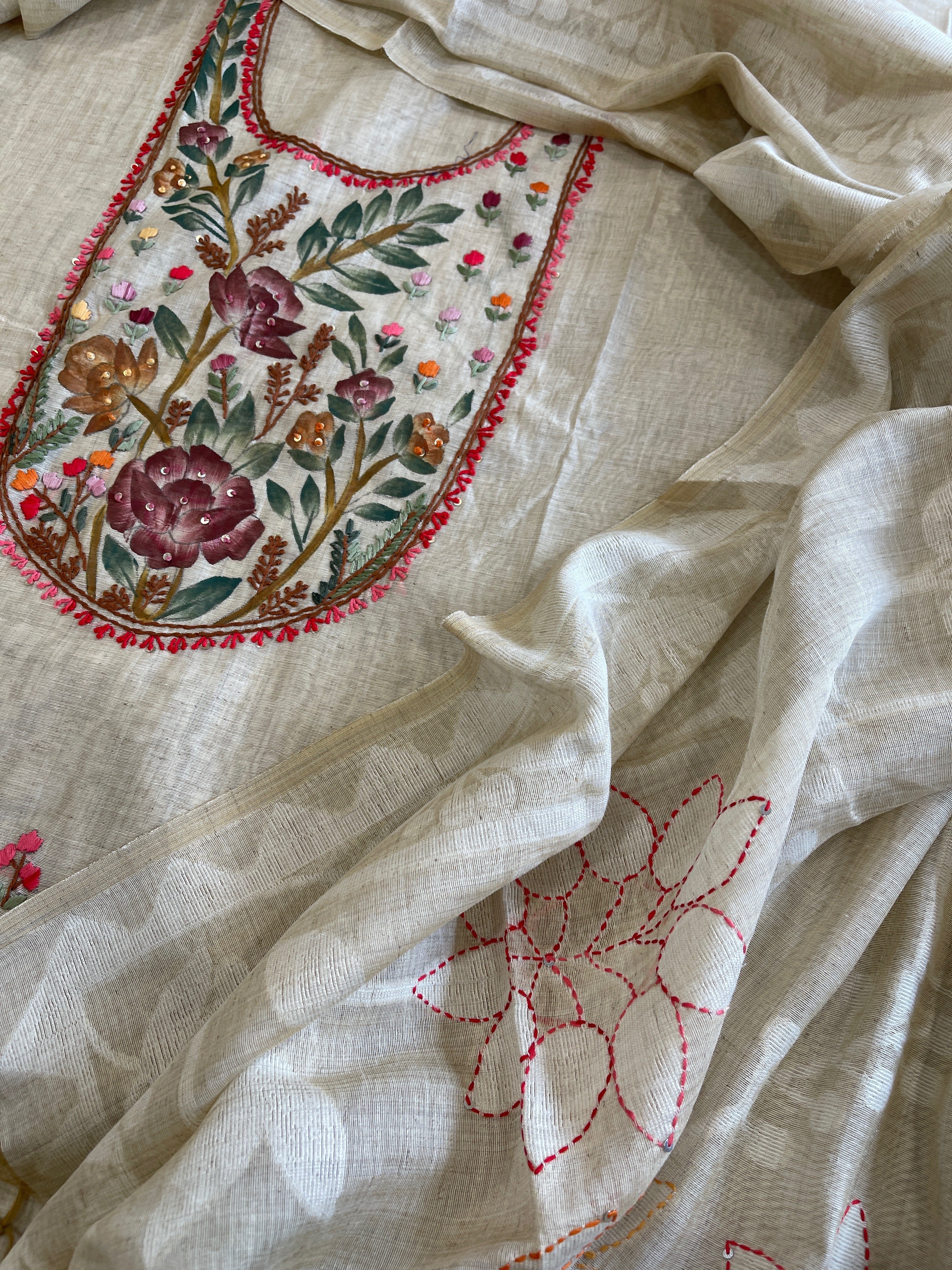 Beige Suit Set with Handpainting and Kantha Stitch Hand Embroidery in Chanderi - Masakalee