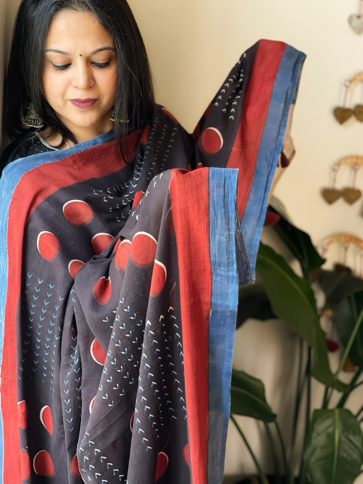 Black Handblock printed dupatta in Mul Cotton - Masakalee