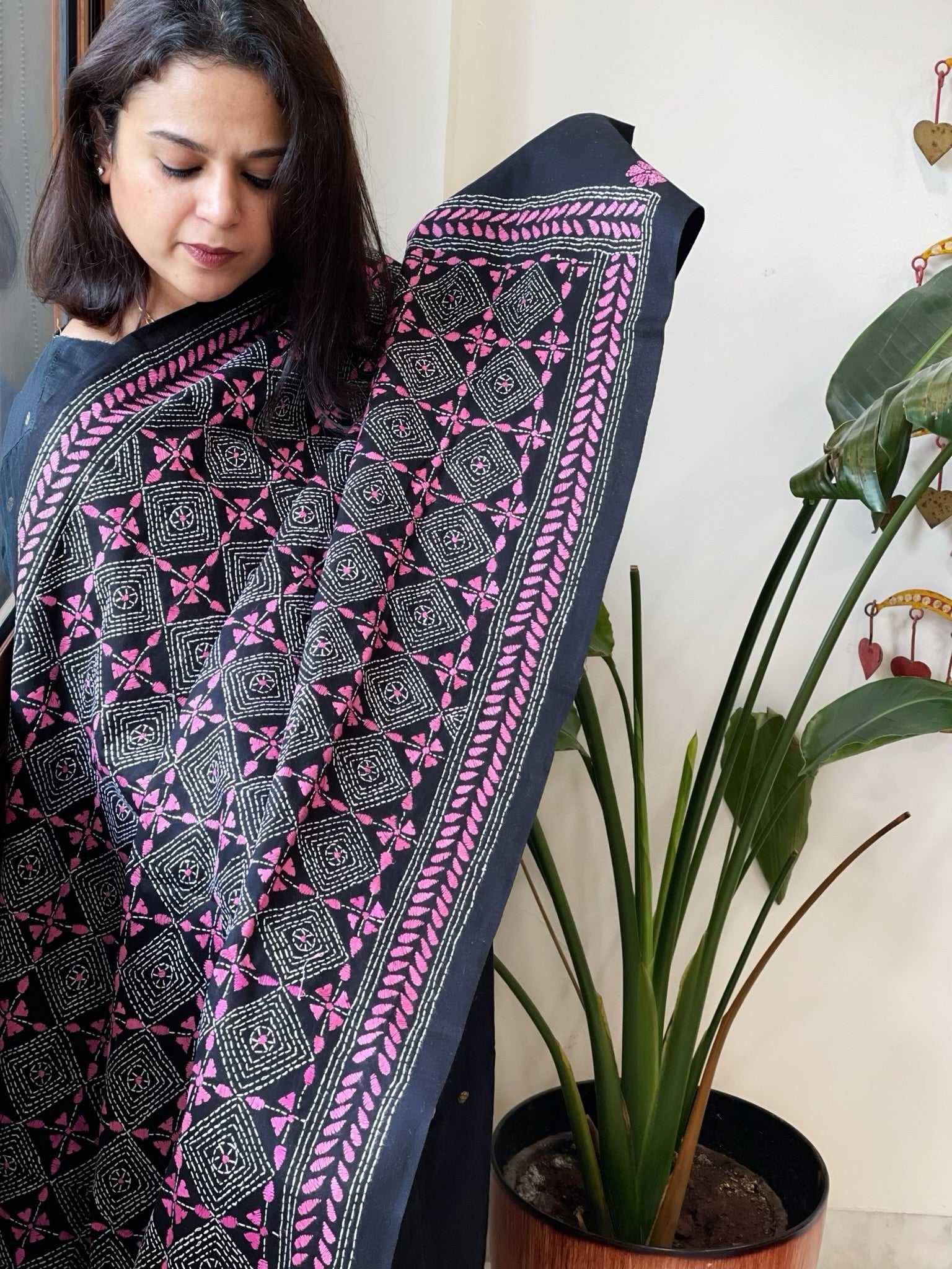 Black Handmade Kantha Dupatta in Pure Cotton - Masakalee