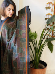 Black Handmade Kantha Dupatta in Silk - Masakalee