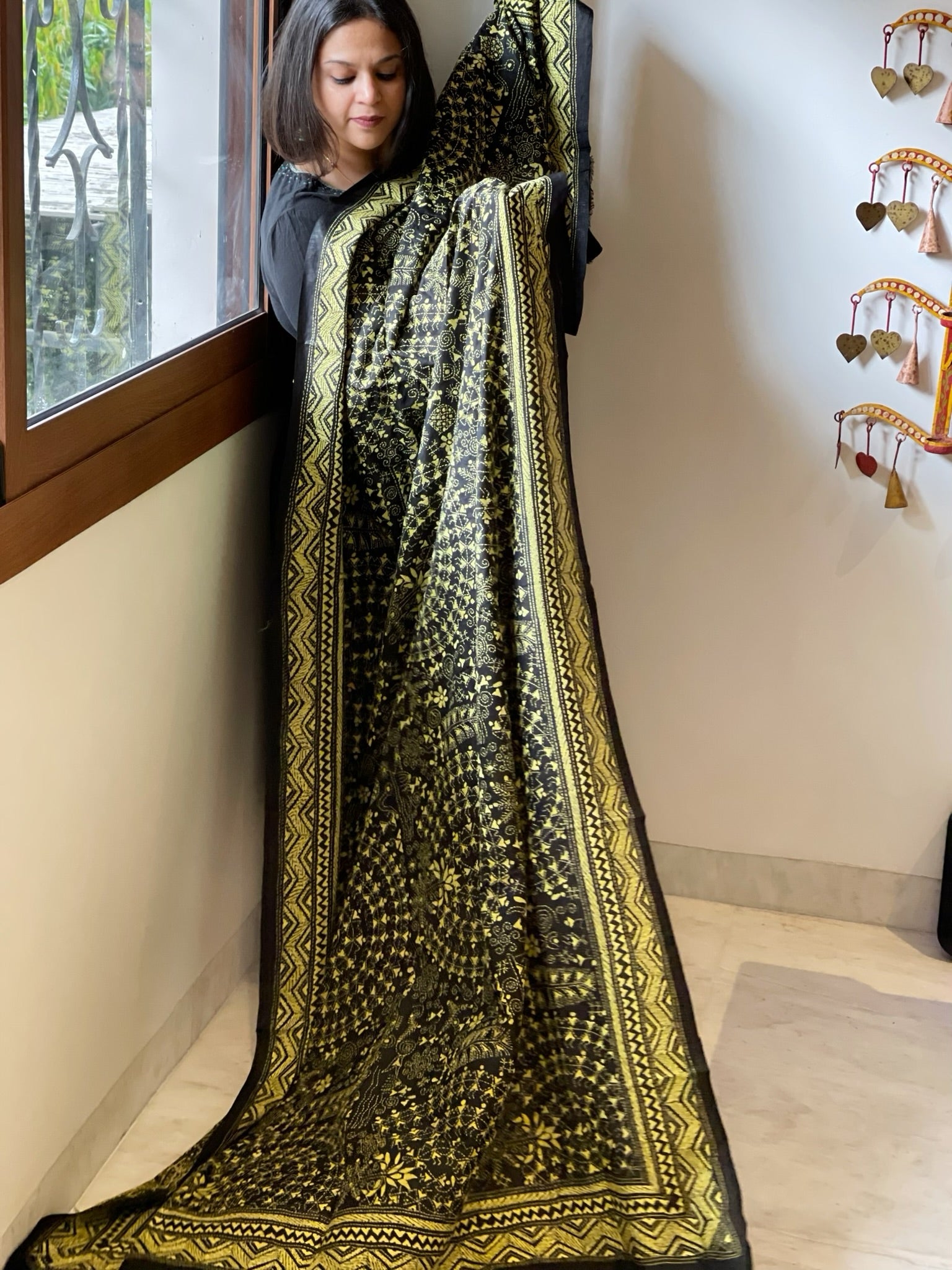 Black Handmade Nakshi Kantha Dupatta in Pure Silk - Masakalee