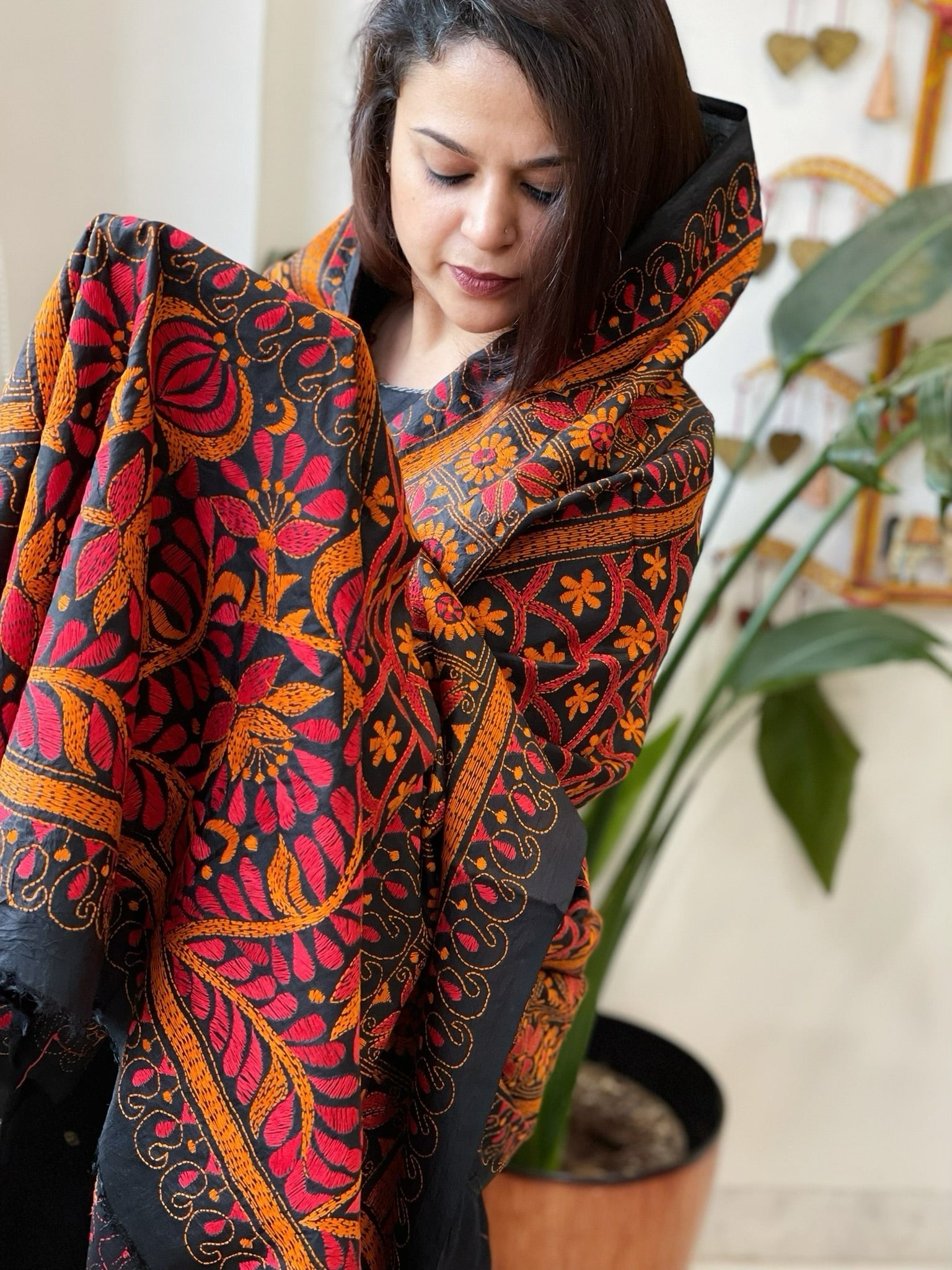 Black Handmade Nakshi Kantha Dupatta in Pure Silk - Masakalee