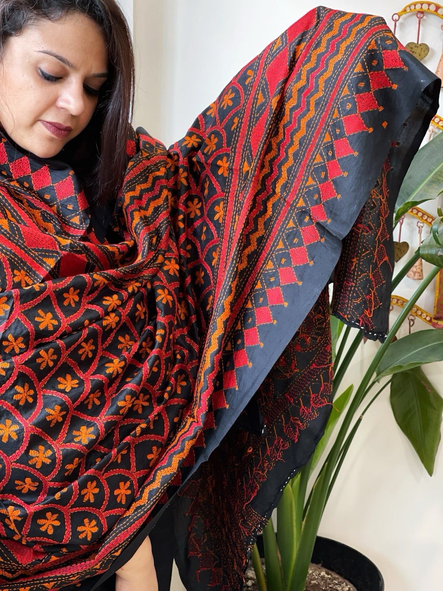 Black Handmade Nakshi Kantha Dupatta in Pure Silk - Masakalee