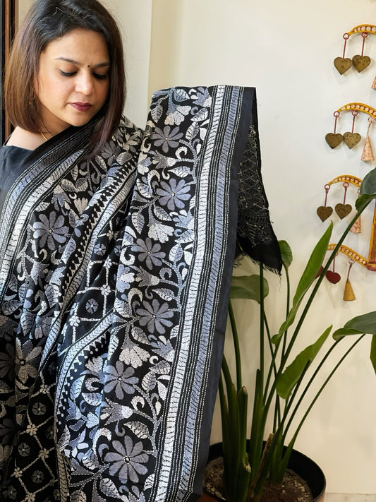 Black Handmade Nakshi Kantha Dupatta in Pure Silk - Masakalee