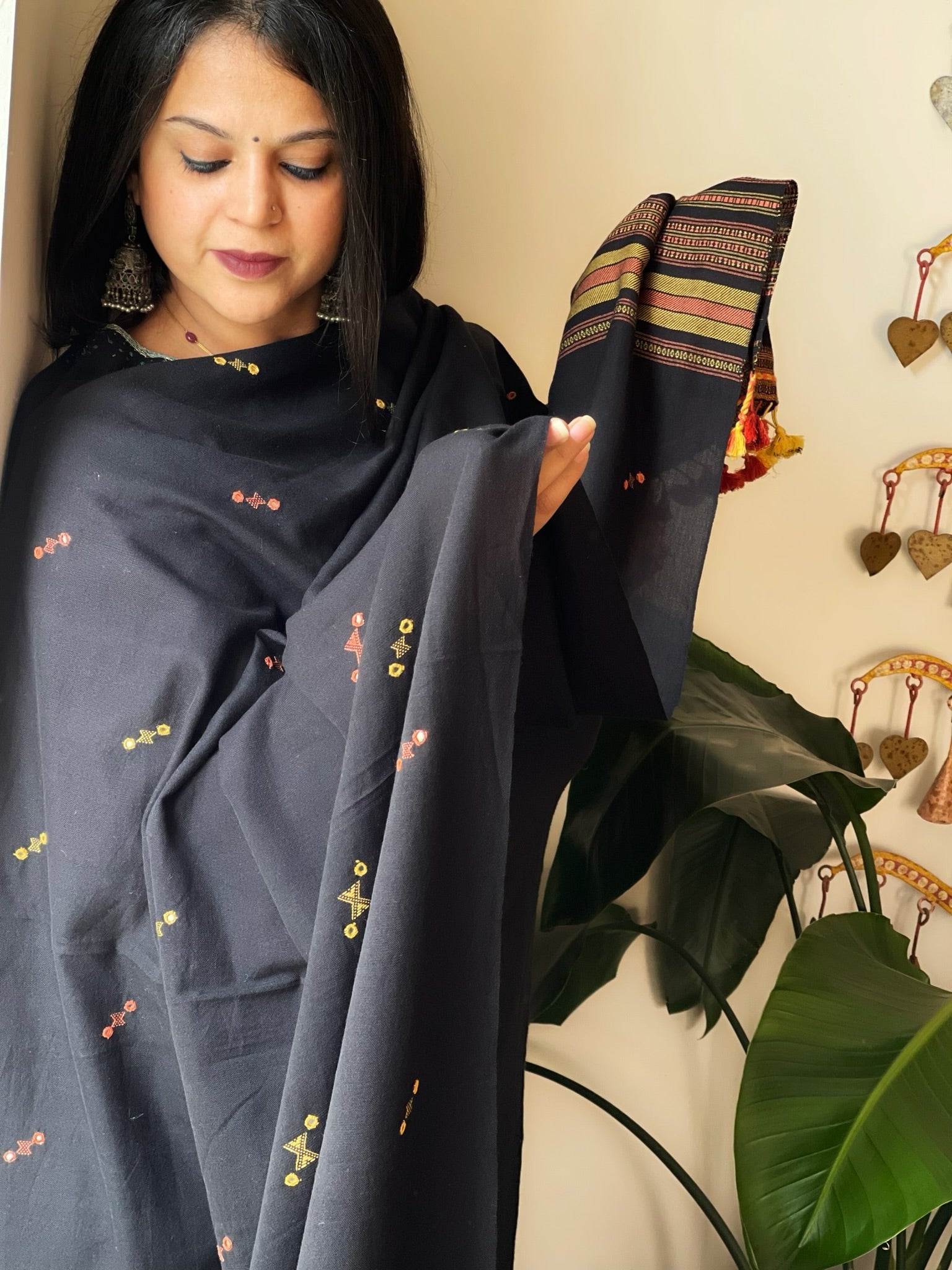 Black Handwoven Bhujodi Dupatta with Mirror & Thread Handwork in Cotton - Masakalee