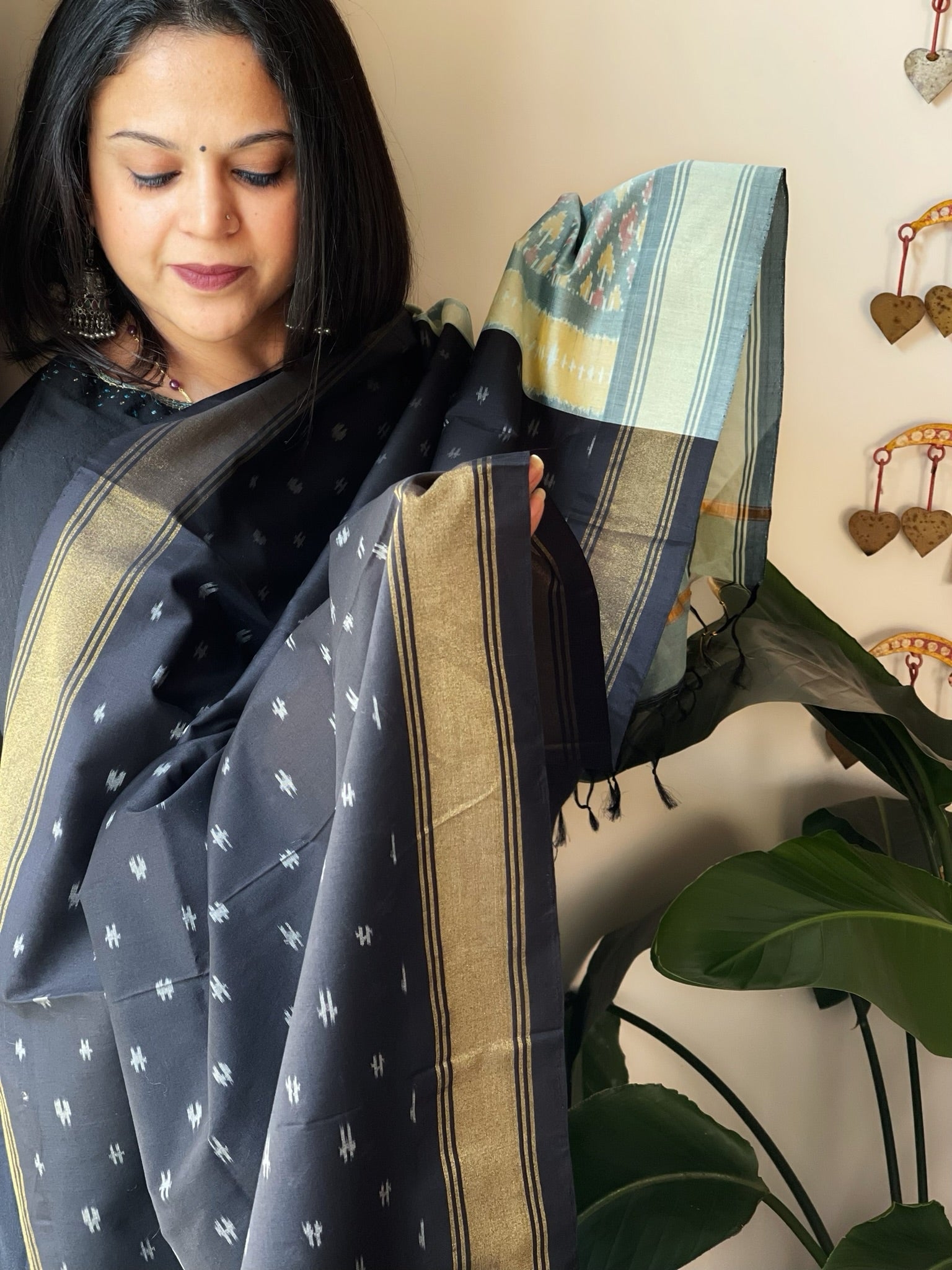 Black Handwoven Ikat Dupatta Pure Silk - Cotton - Masakalee