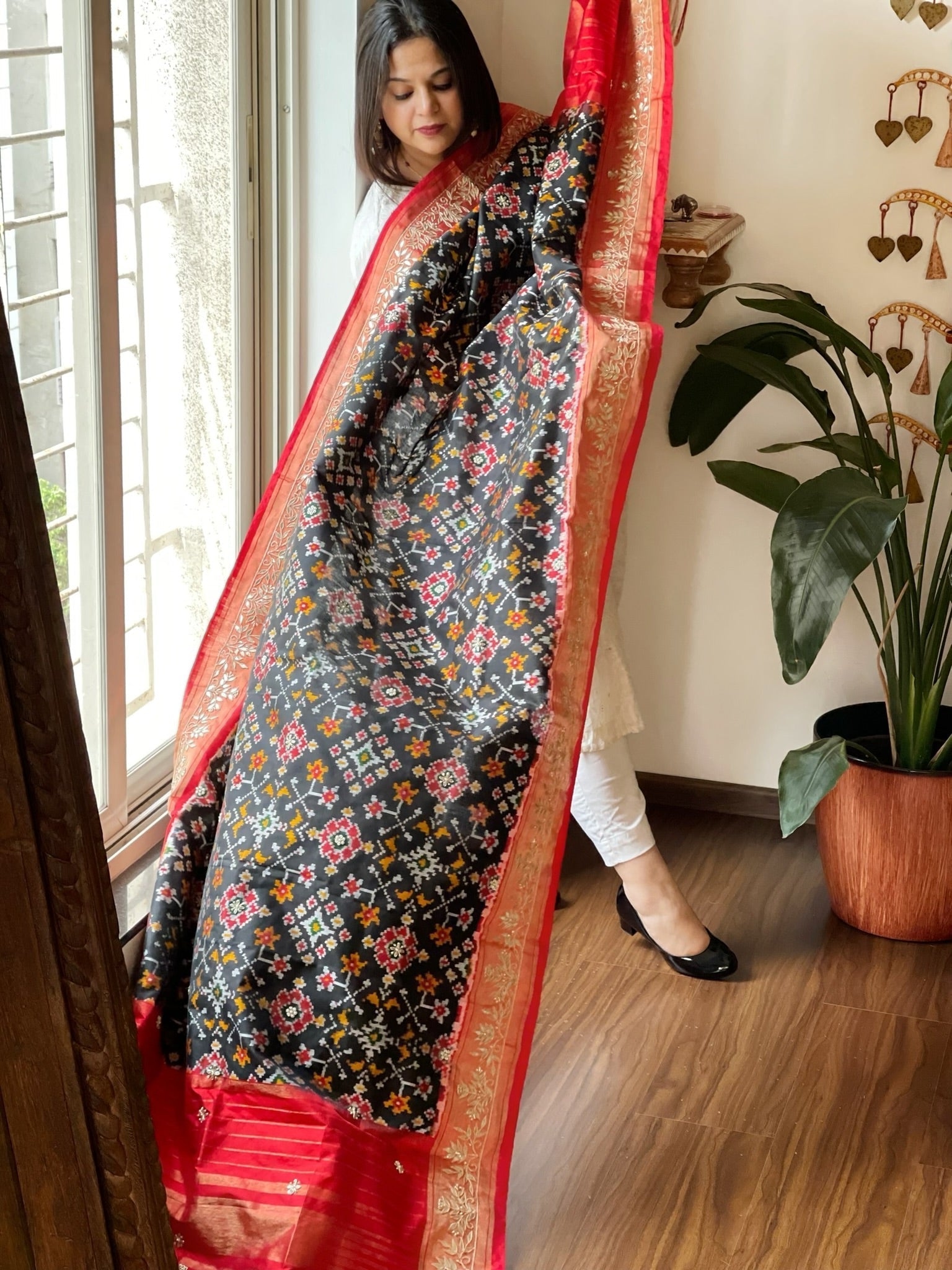 Black Handwoven Ikat Patola with Gotapatti & Pearl Handwork dupatta in Pure Silk - Masakalee