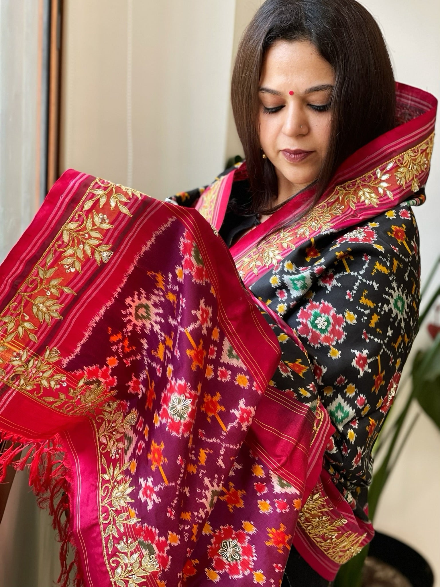 Black Handwoven Ikat Patola with Gotapatti & Pearl Handwork dupatta in Pure Silk - Masakalee