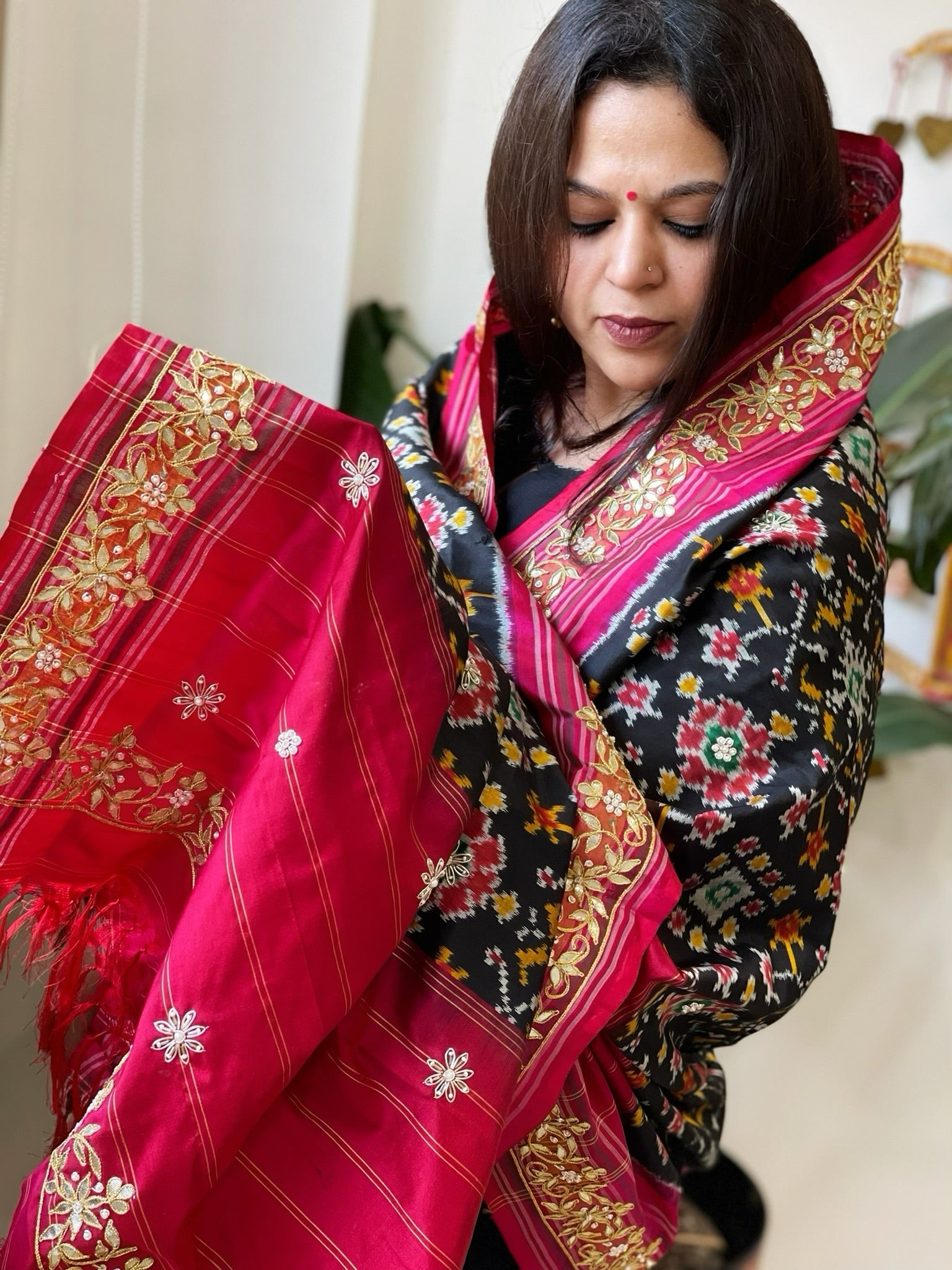 Black Handwoven Ikat Patola with Gotapatti & Pearl Handwork dupatta in Pure Silk - Masakalee