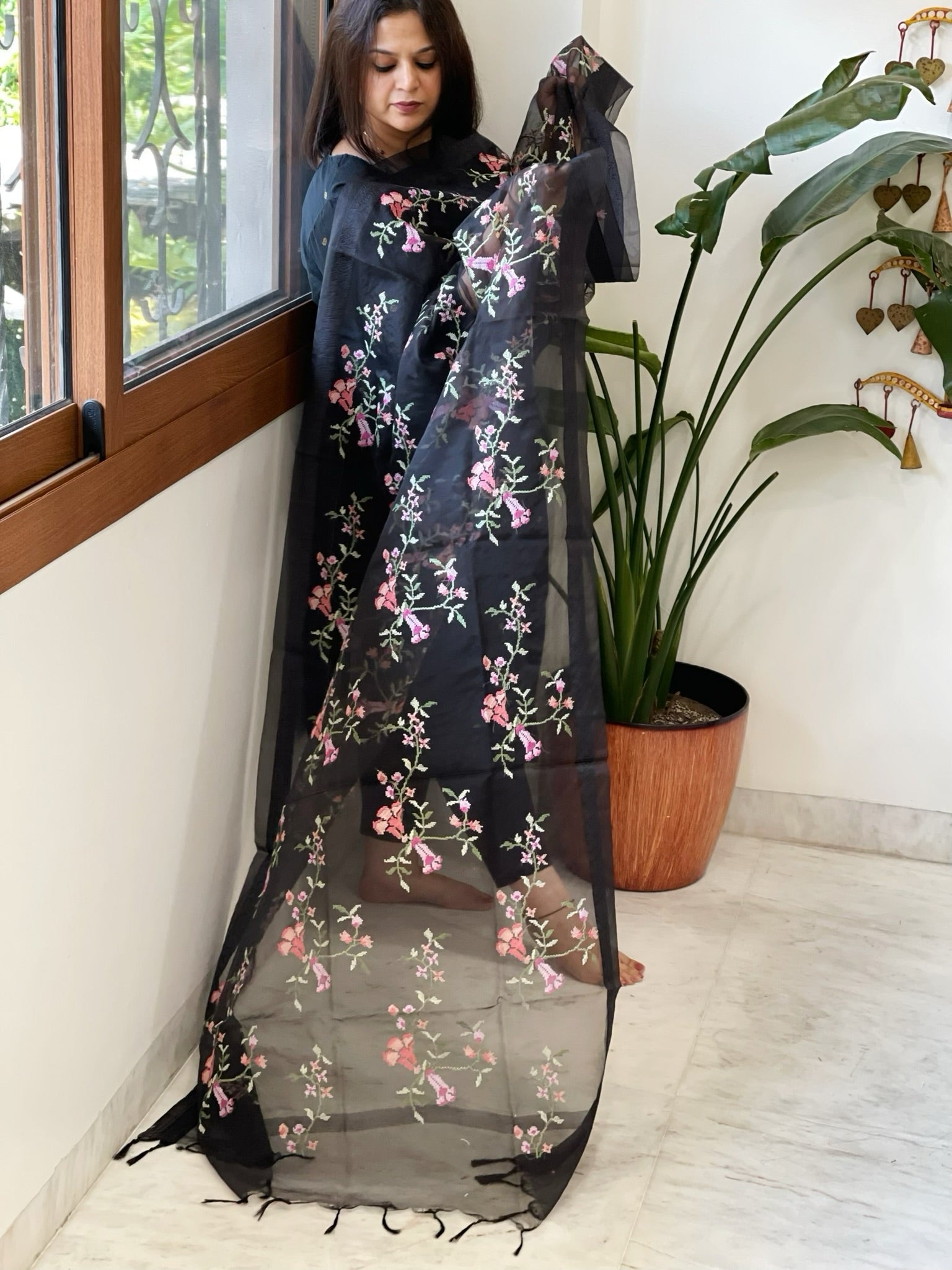 Black Organza Dupatta with Thread Embroidery - Masakalee