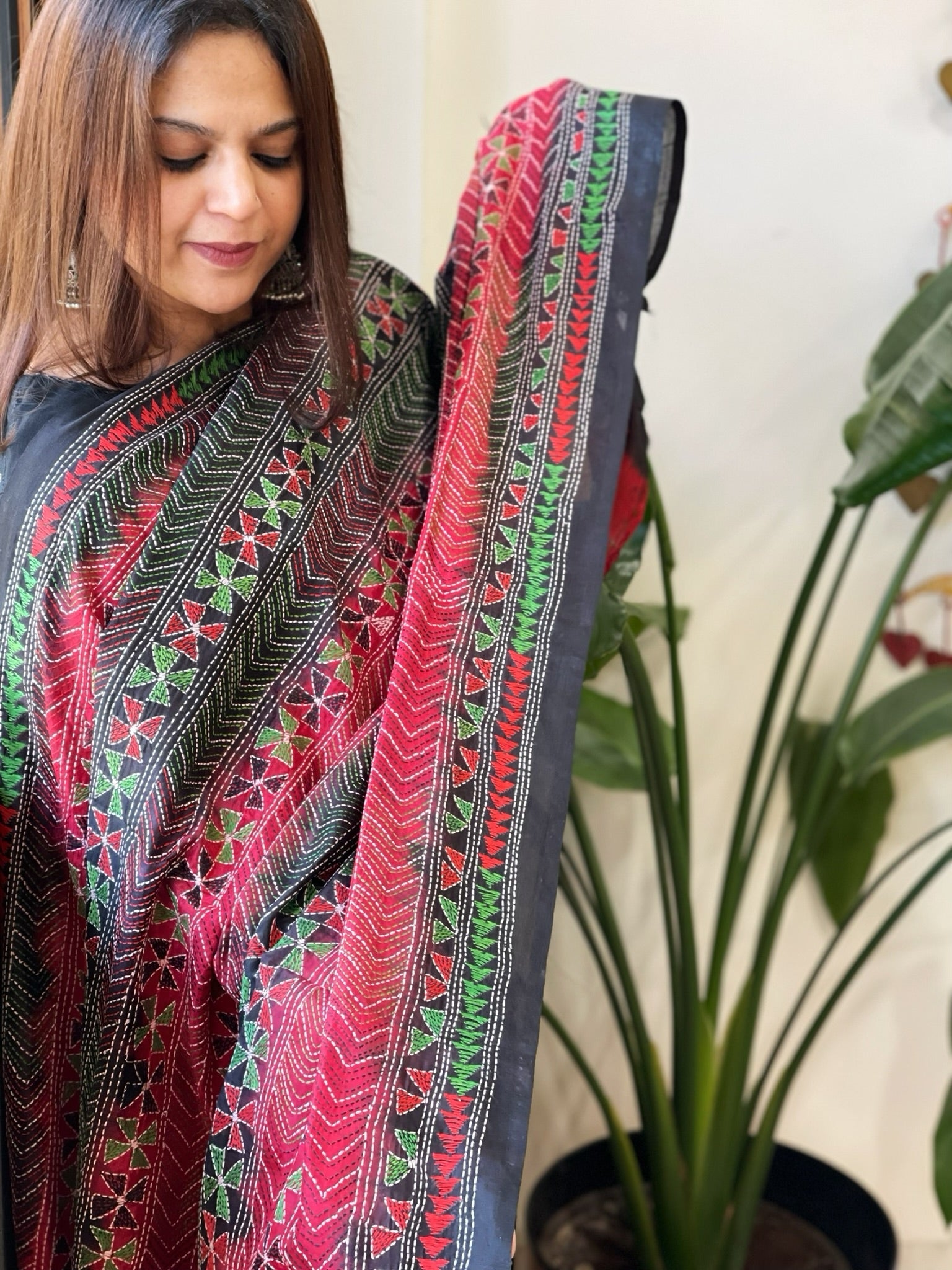 Black, Red Handmade Kantha Dupatta in Silk - Masakalee