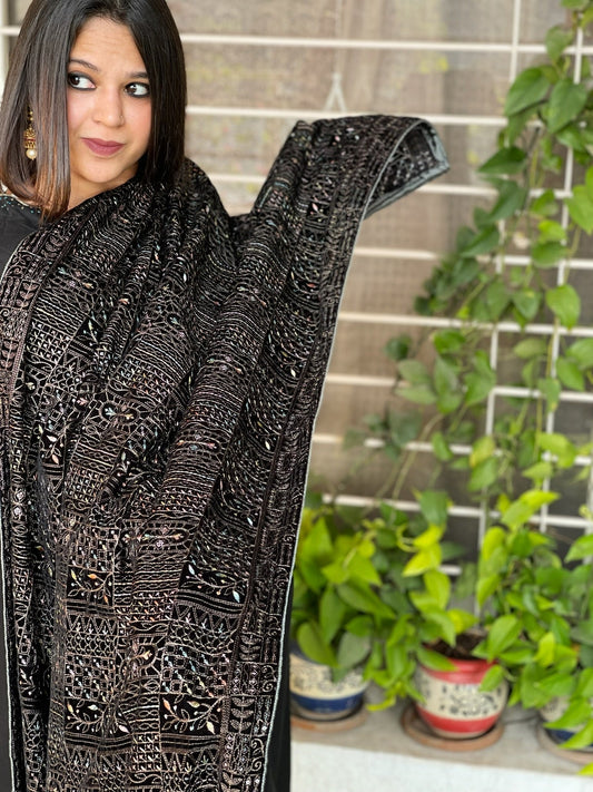 Black Velvet Dupatta with Thread Embroidery - Masakalee