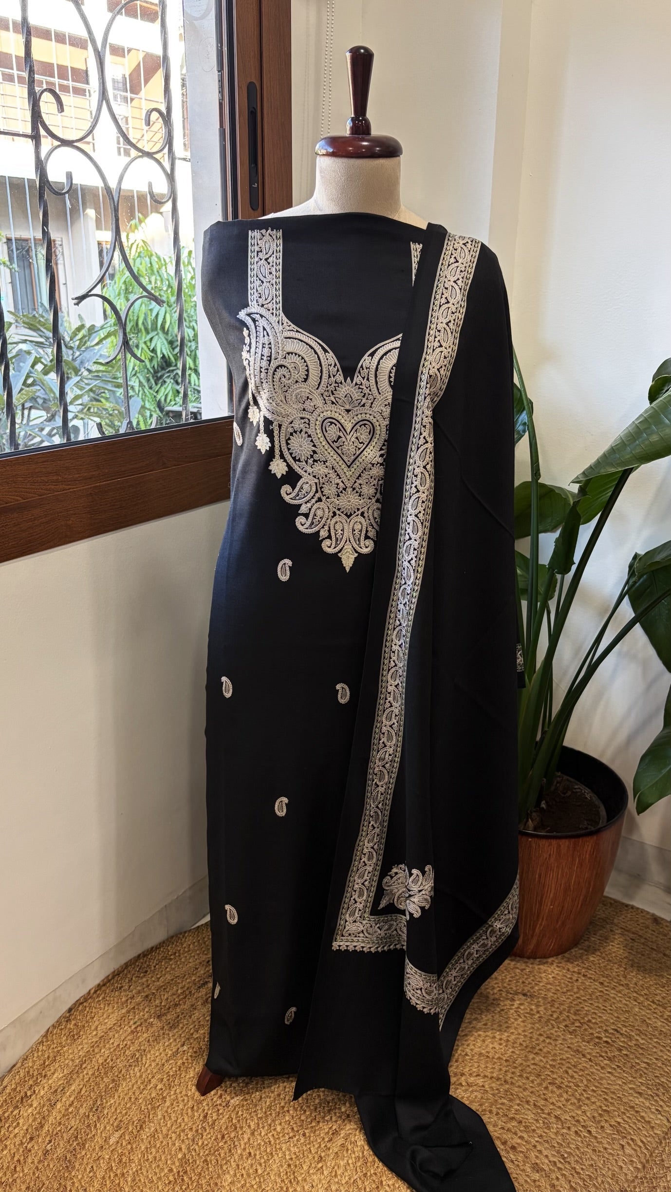 Black Winter Suit Set with Aari Work in Pashmina Wool - Masakalee