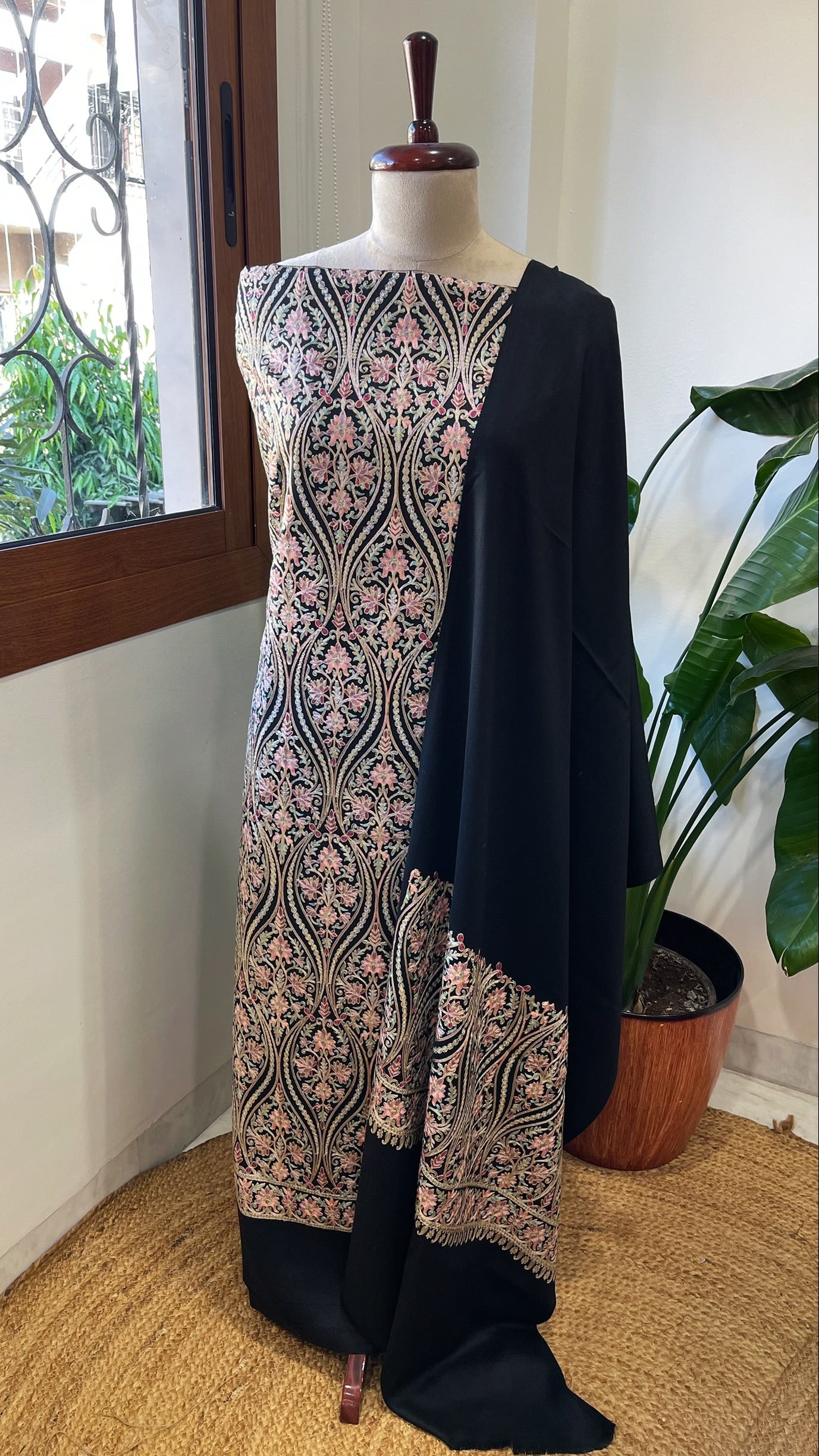 Black Winter Suit Set with Aari Work in Pashmina Wool - Masakalee