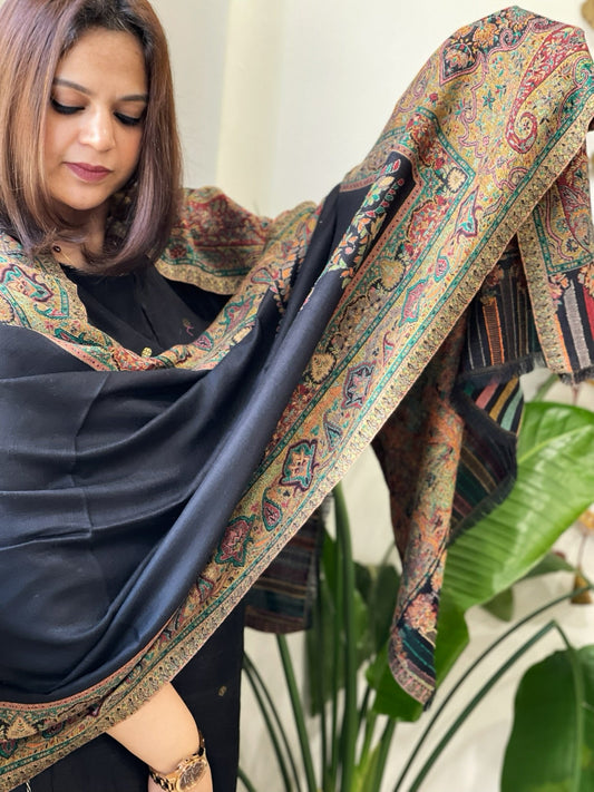 Black Woven Kaani Jaal Pashmina Stole - Masakalee