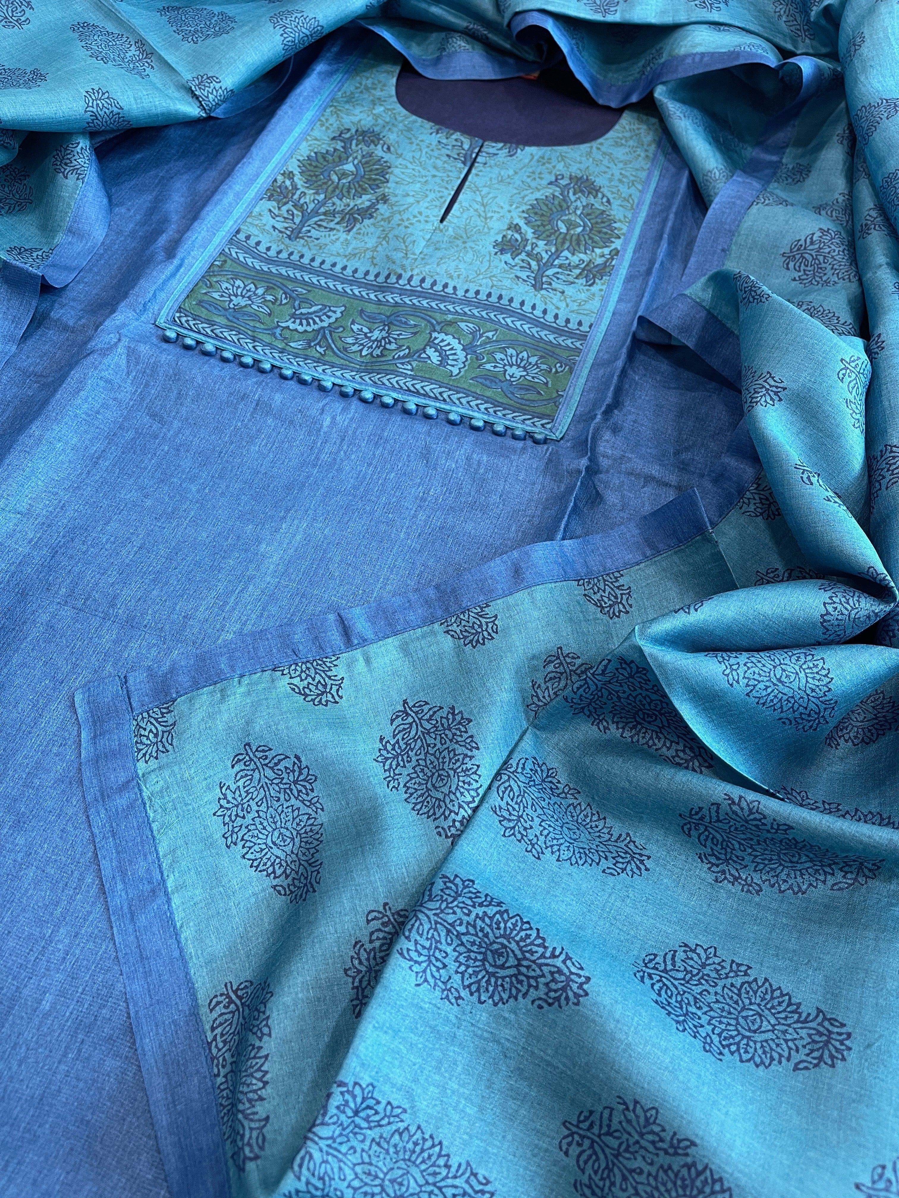 Blue Dupatta Set (Kurta+Dupatta) with Handblock Print in Pure Tussar Silk - Masakalee