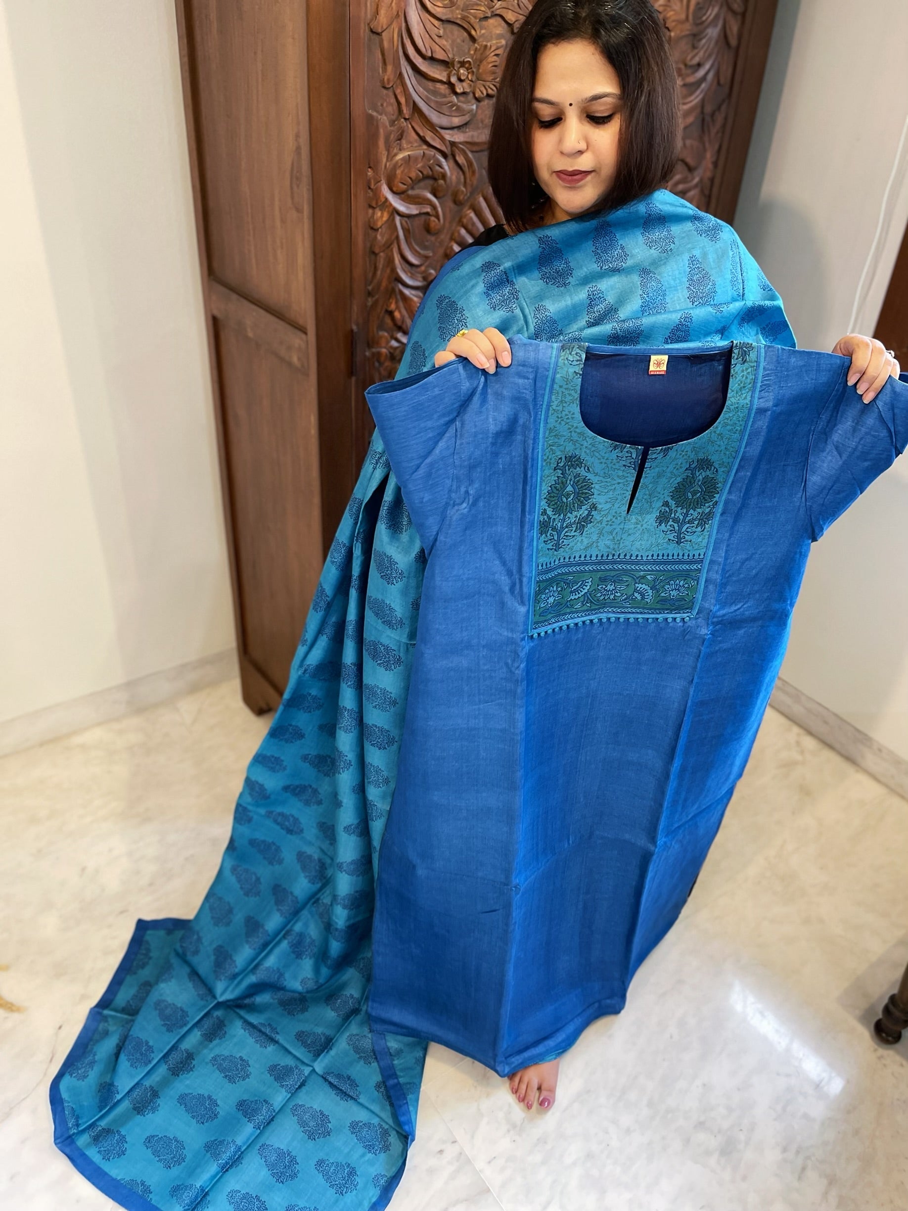 Blue Dupatta Set (Kurta+Dupatta) with Handblock Print in Pure Tussar Silk - Masakalee