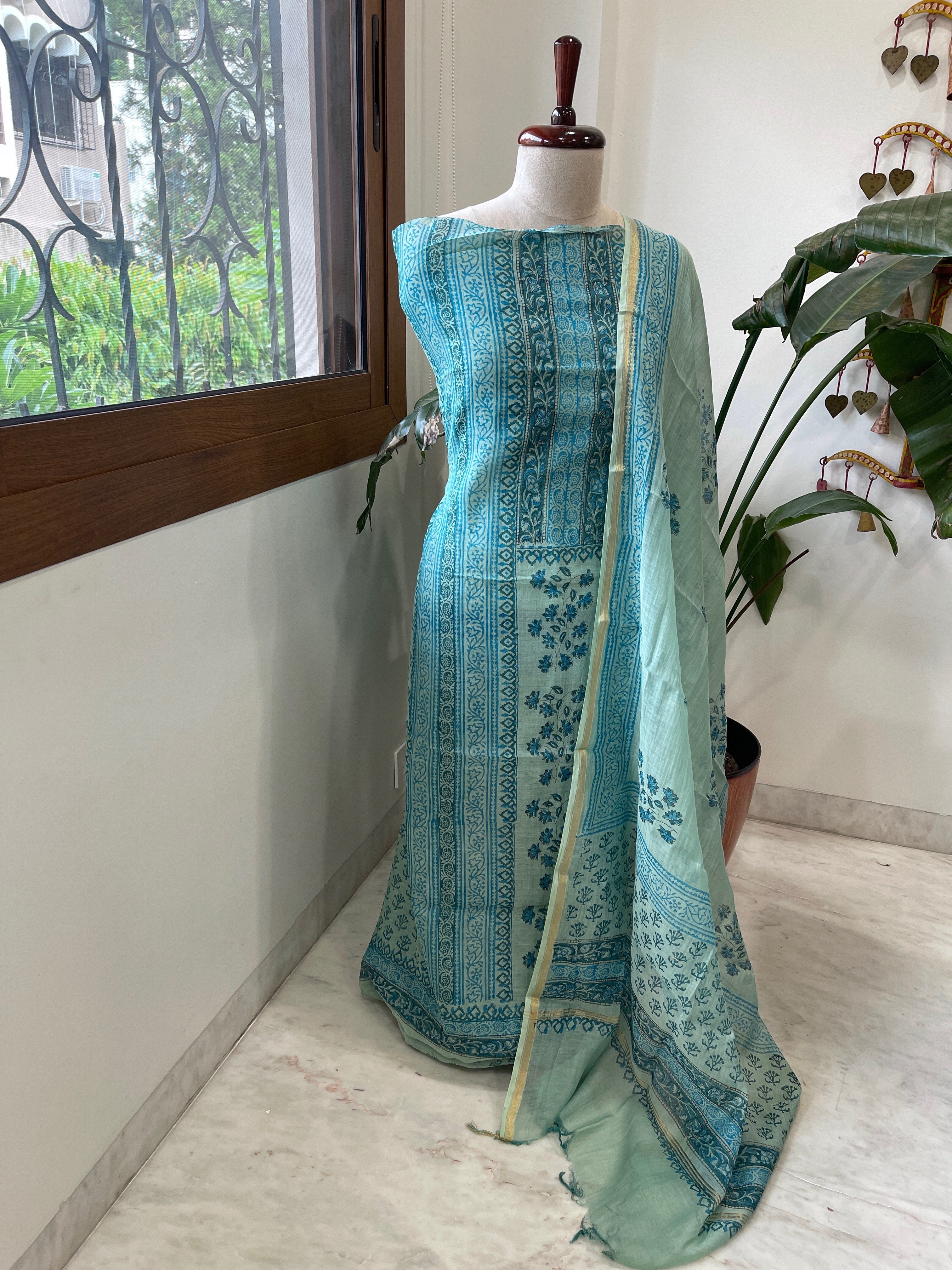 Blue Handblock Printed Suit Set in Mul Cotton - Masakalee