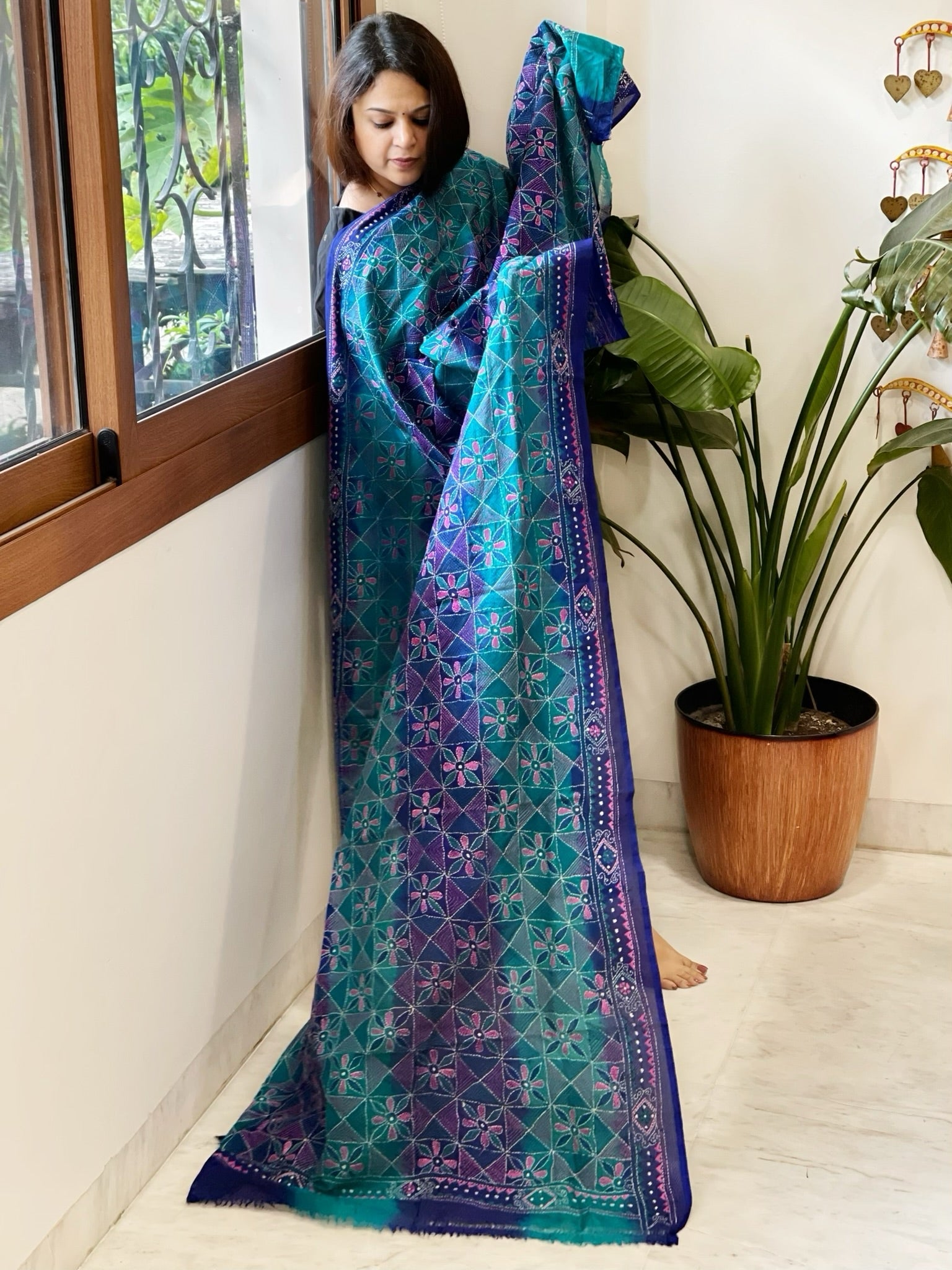 Blue Handmade Kantha Dupatta in Silk - Masakalee