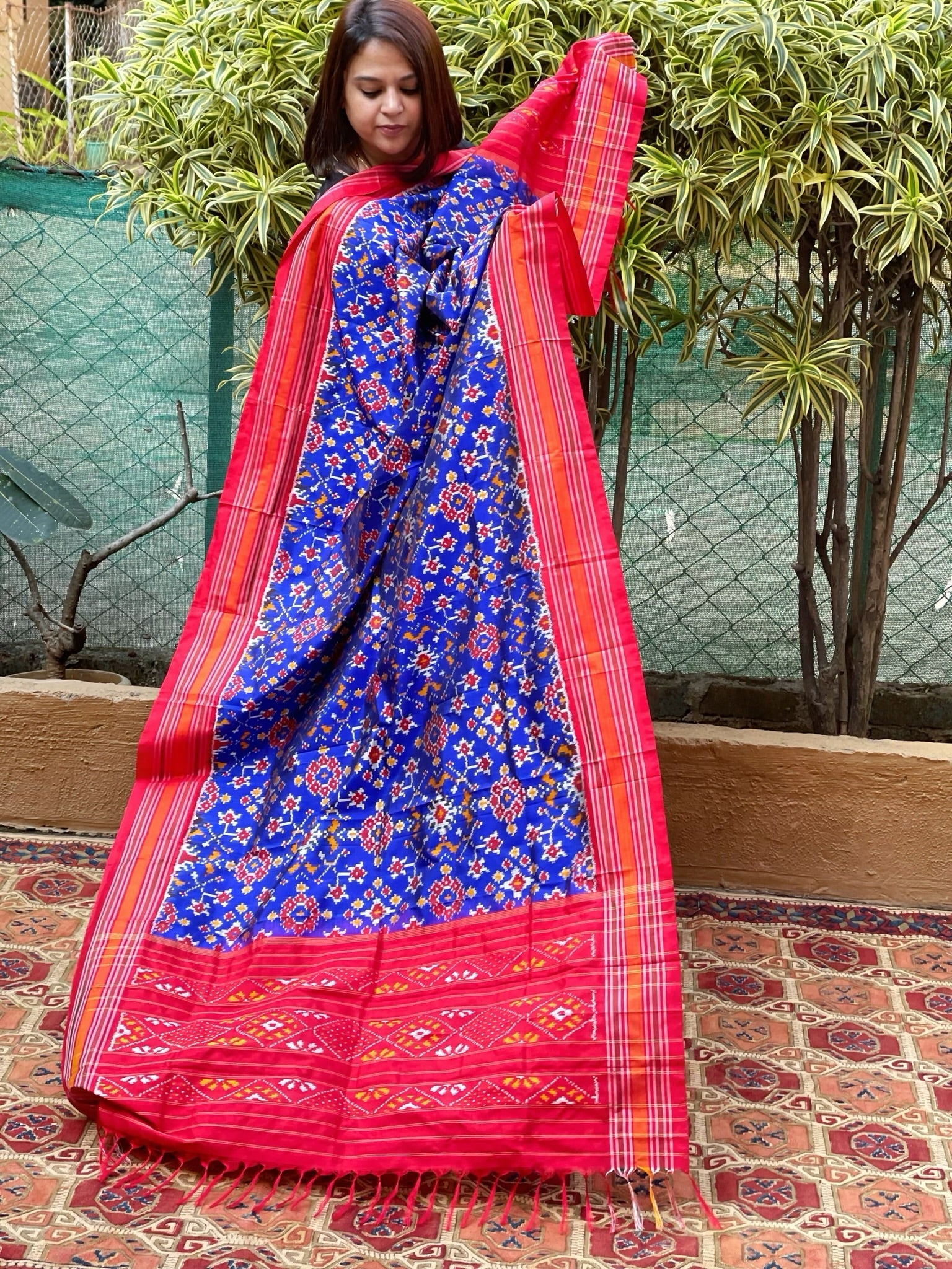 Blue Handwoven Ikat Patola Dupatta in Pure Silk - Masakalee