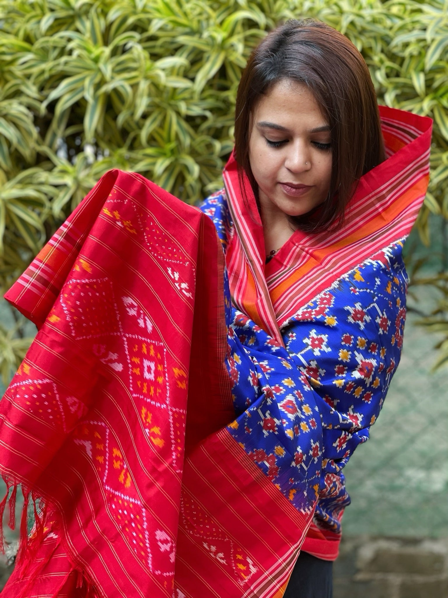 Blue Handwoven Ikat Patola Dupatta in Pure Silk - Masakalee