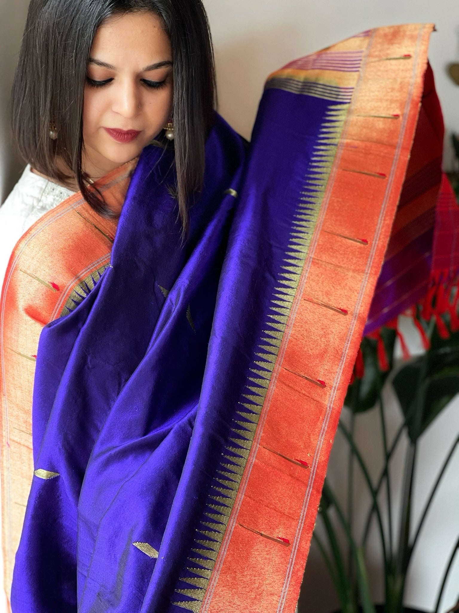 Blue Handwoven Paithani Dupatta in Pure Silk - Masakalee