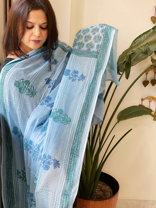 Blue Mul Cotton Handblock Printed Dupatta - Masakalee