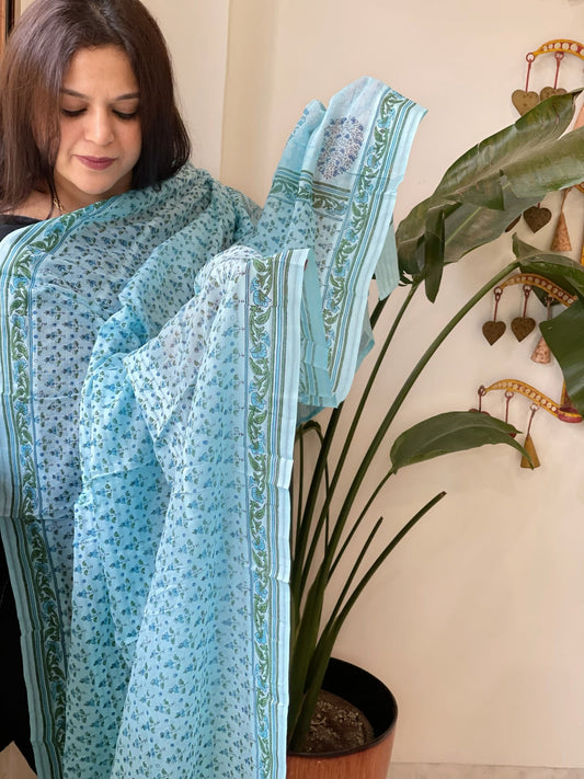 Blue Mul Cotton Handblock Printed Dupatta - Masakalee