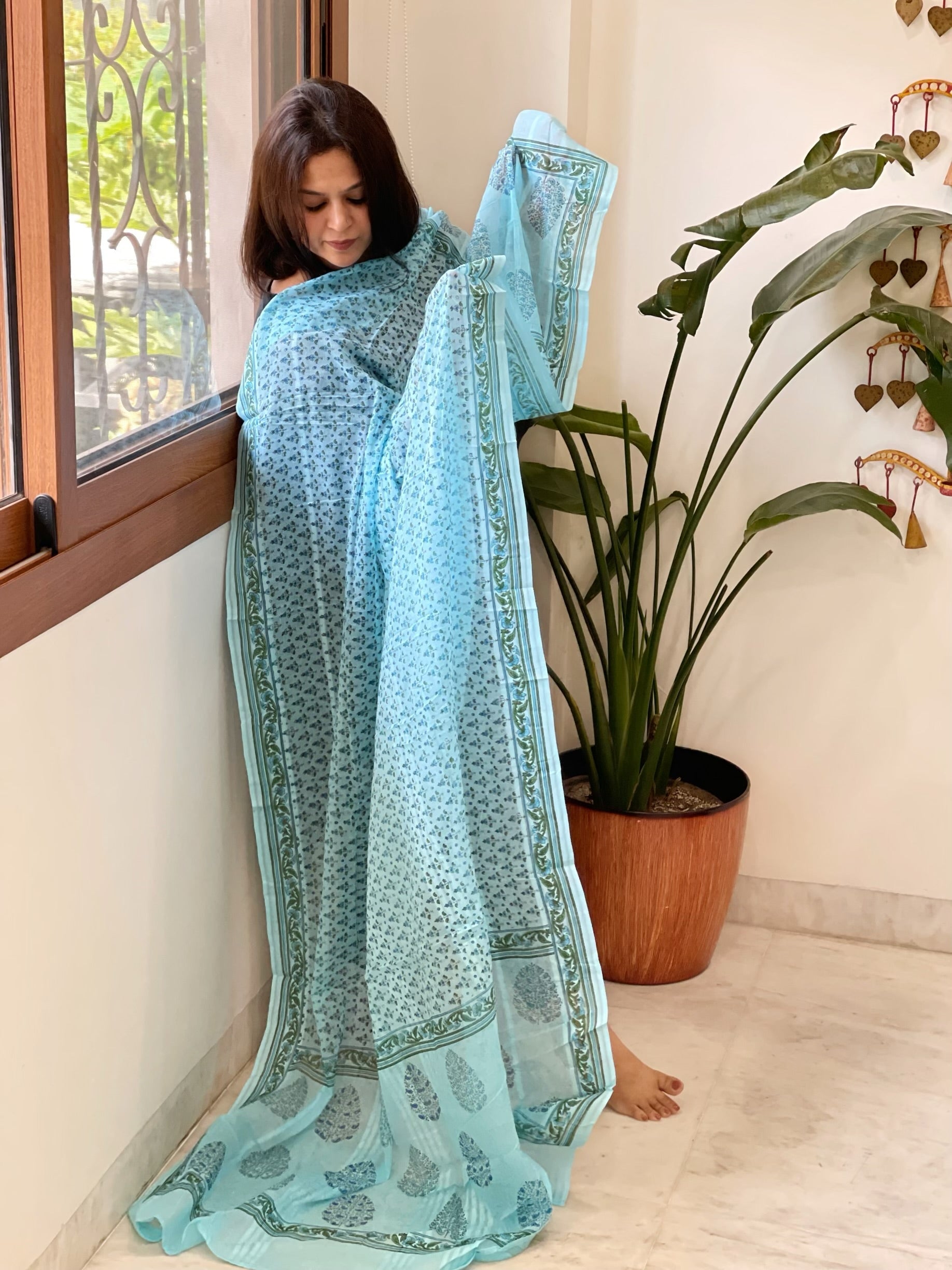 Blue Mul Cotton Handblock Printed Dupatta - Masakalee