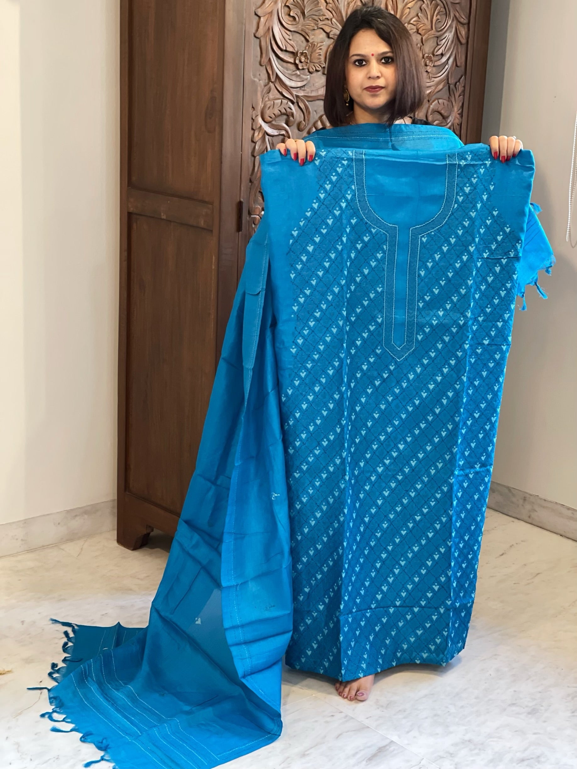 Blue Suit Set with Hand Embroidery in Pure Tussar Silk - Masakalee