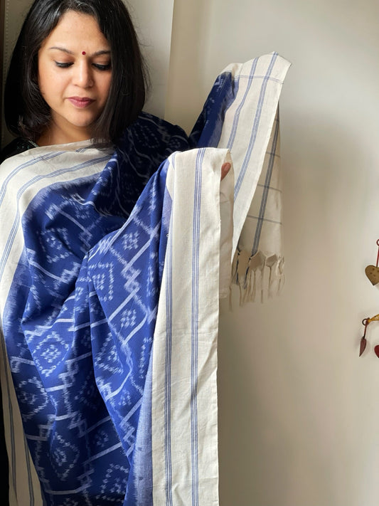 Blue, White Handwoven Ikat Dupatta in Cotton - Masakalee