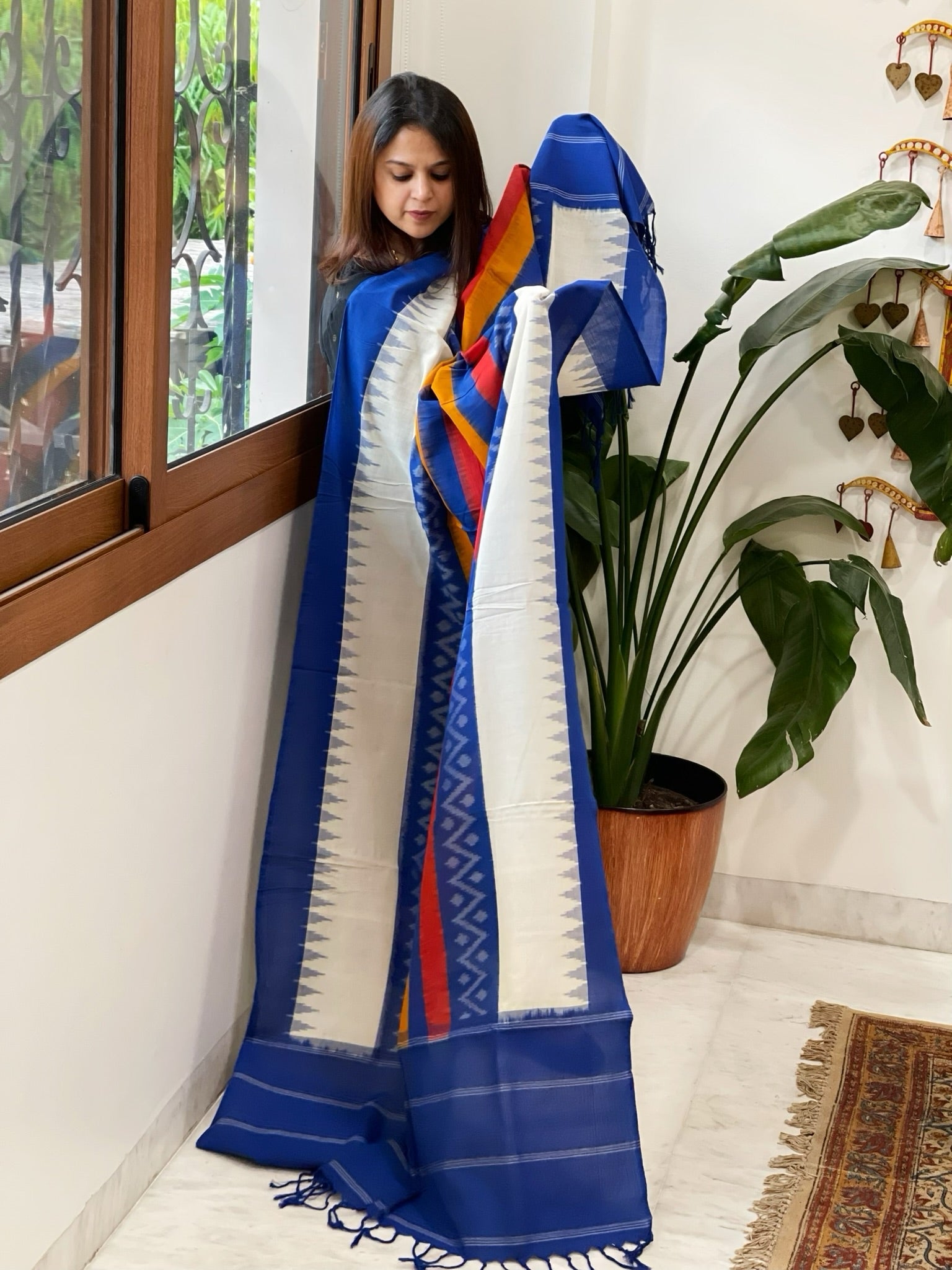 Blue, White Handwoven Ikat Dupatta in Cotton - Masakalee