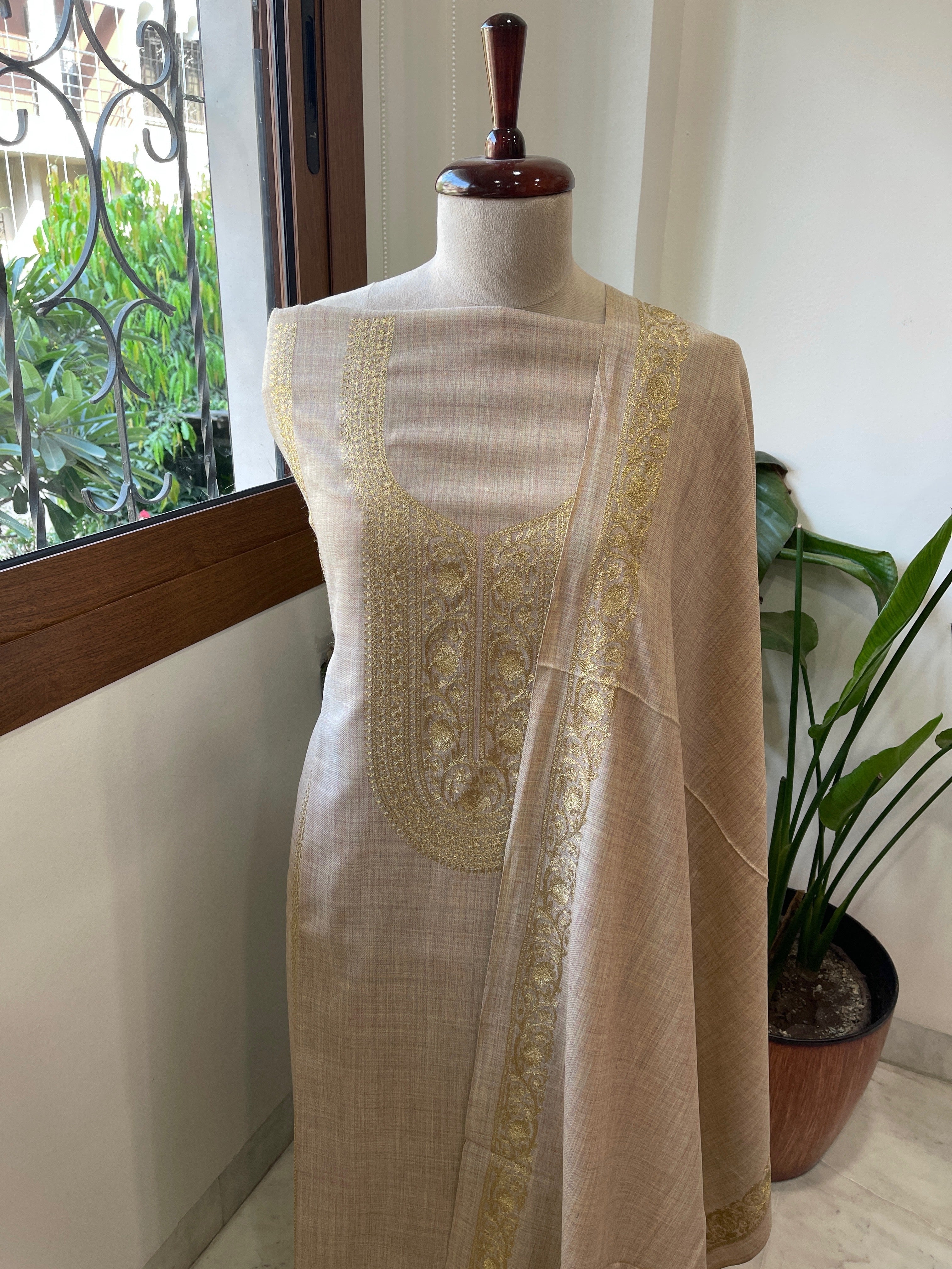 Campaigne Beige Winter Suit Set with Aari Work in Pashmina Wool - Masakalee