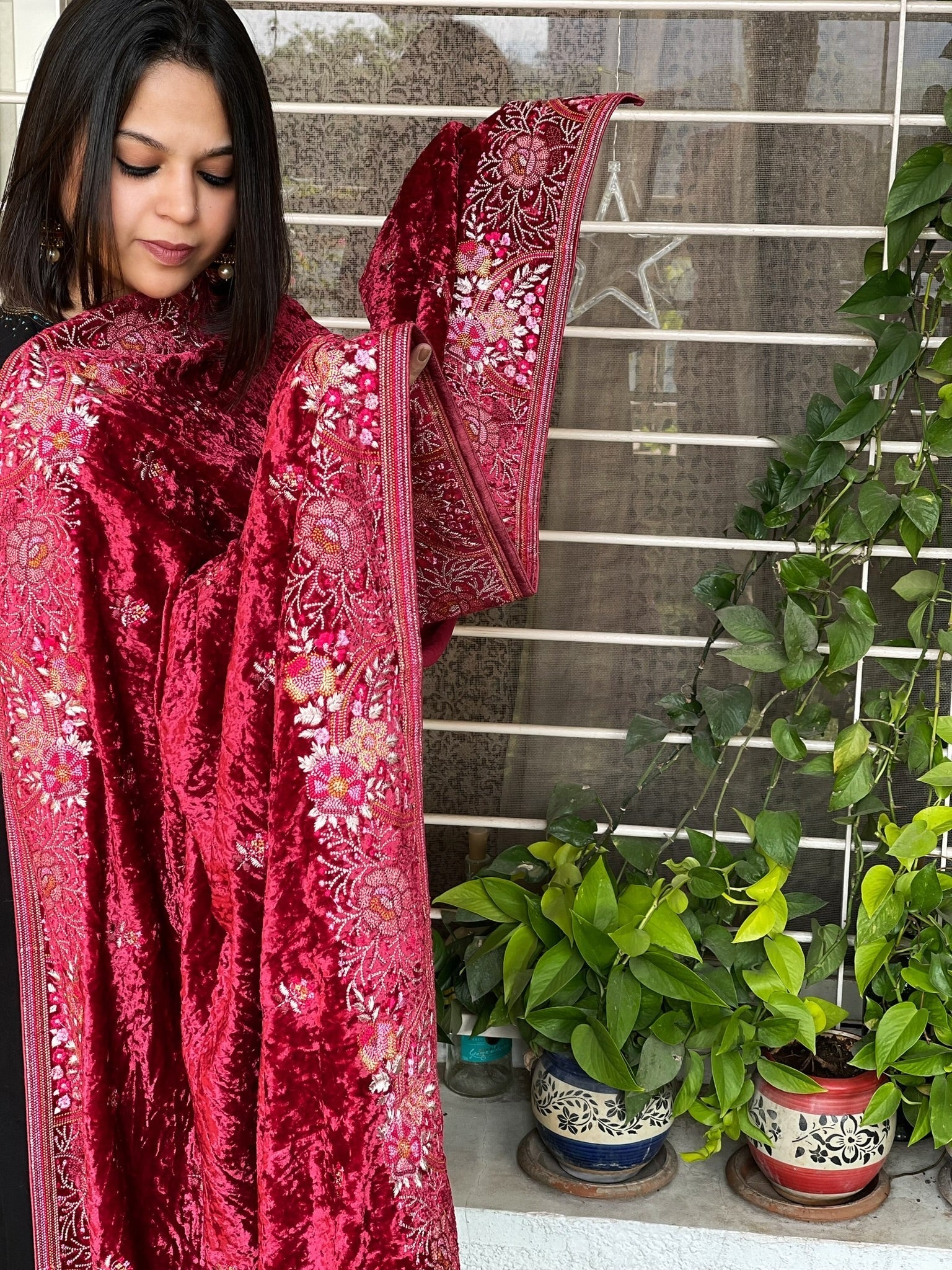 Cherry Red Velvet Dupatta with Thread Embroidery - Masakalee