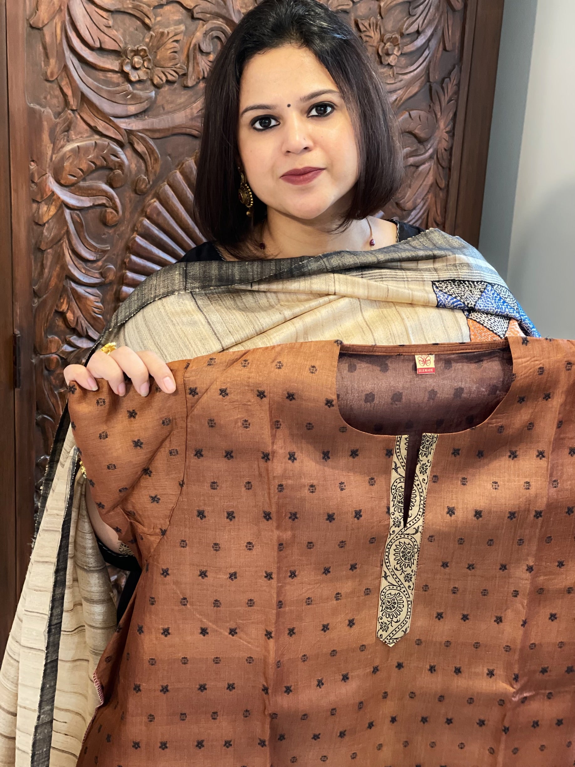 Chocolate Brown Dupatta Set (Kurta+Dupatta) with Handblock Print in Pure Tussar Silk - Masakalee