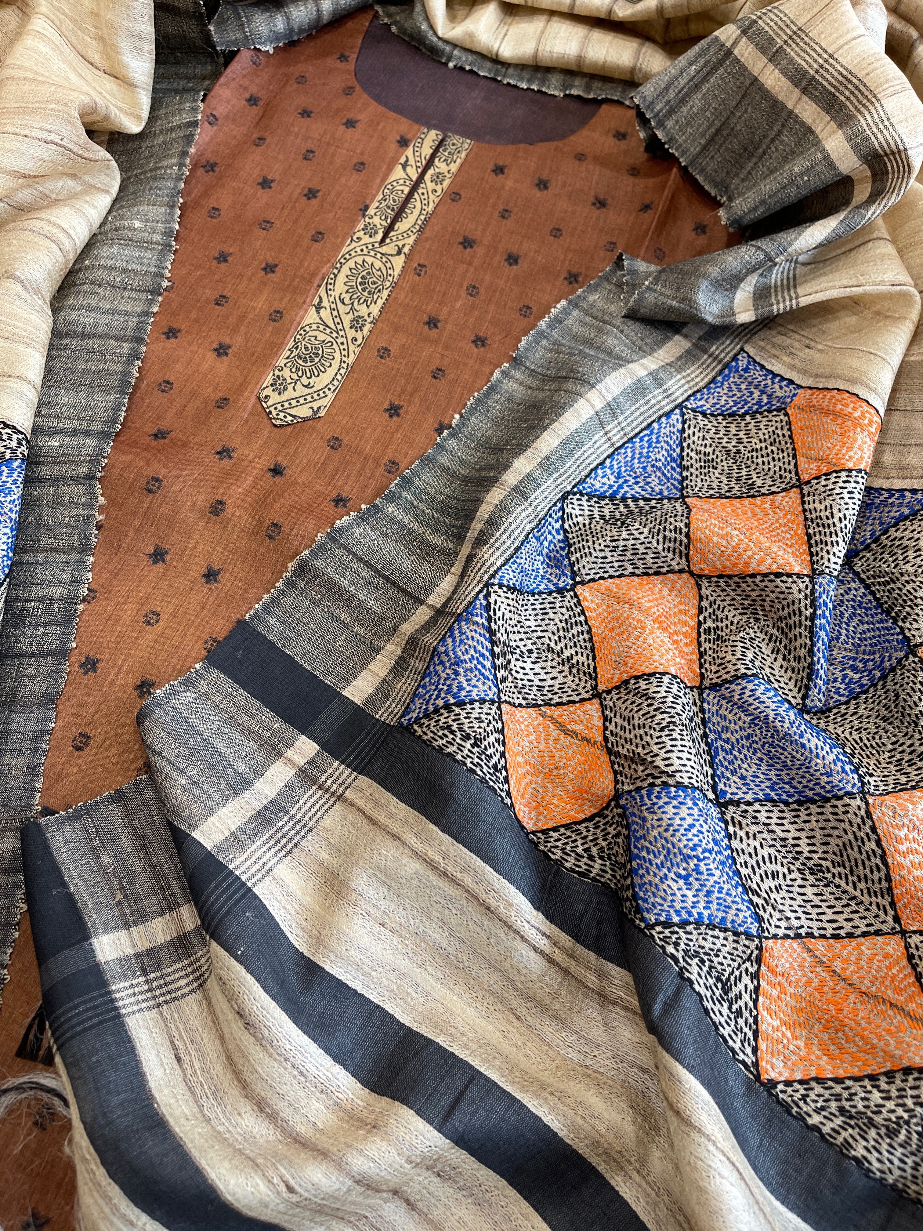 Chocolate Brown Dupatta Set (Kurta+Dupatta) with Handblock Print in Pure Tussar Silk - Masakalee
