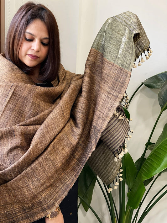 Copper Handwoven Bhujodi Shawl in Pure Tussar and Wool - Masakalee