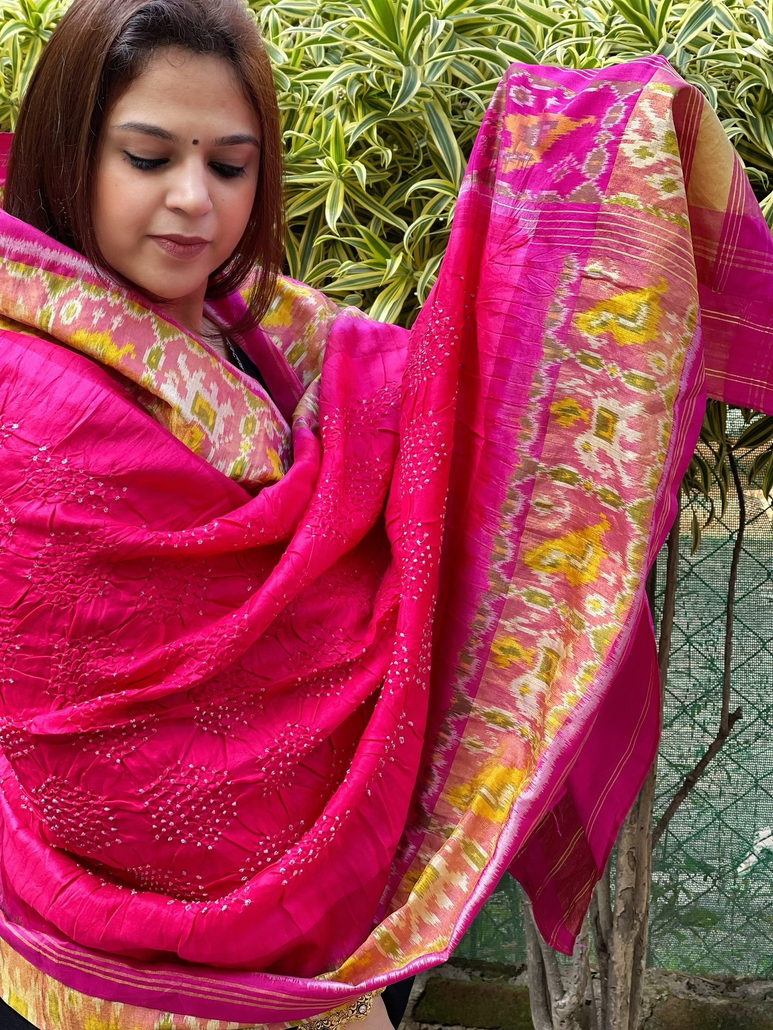 Coral Pink Handwoven Patola with Rai Bandhej Dupatta in Pure Silk - Masakalee
