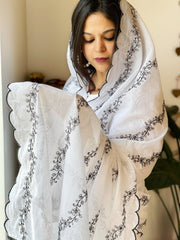 Cotton Dupatta with Thread Embroidery - Masakalee