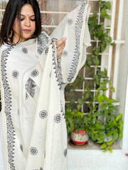 Cotton Dupatta with Thread Embroidery - Masakalee